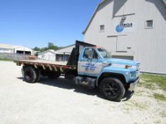 1992 Ford Diesel F700 Flat Bed Truck, VIN # 1FDNK64P7NVA04367, 131653 miles, 5 Speed Manual