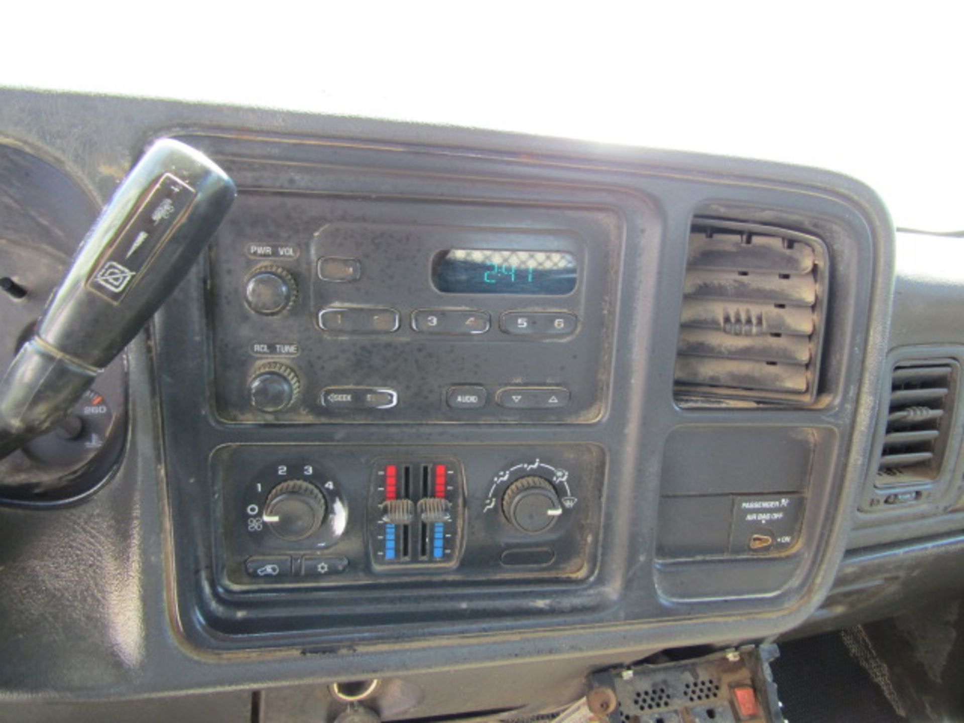 2004 GMC 3500 Duramax Diesel Utility Truck, Dually, VIN # 1GDJC391X4E119400, 177700 miles, 6.6 Turbo - Image 12 of 39