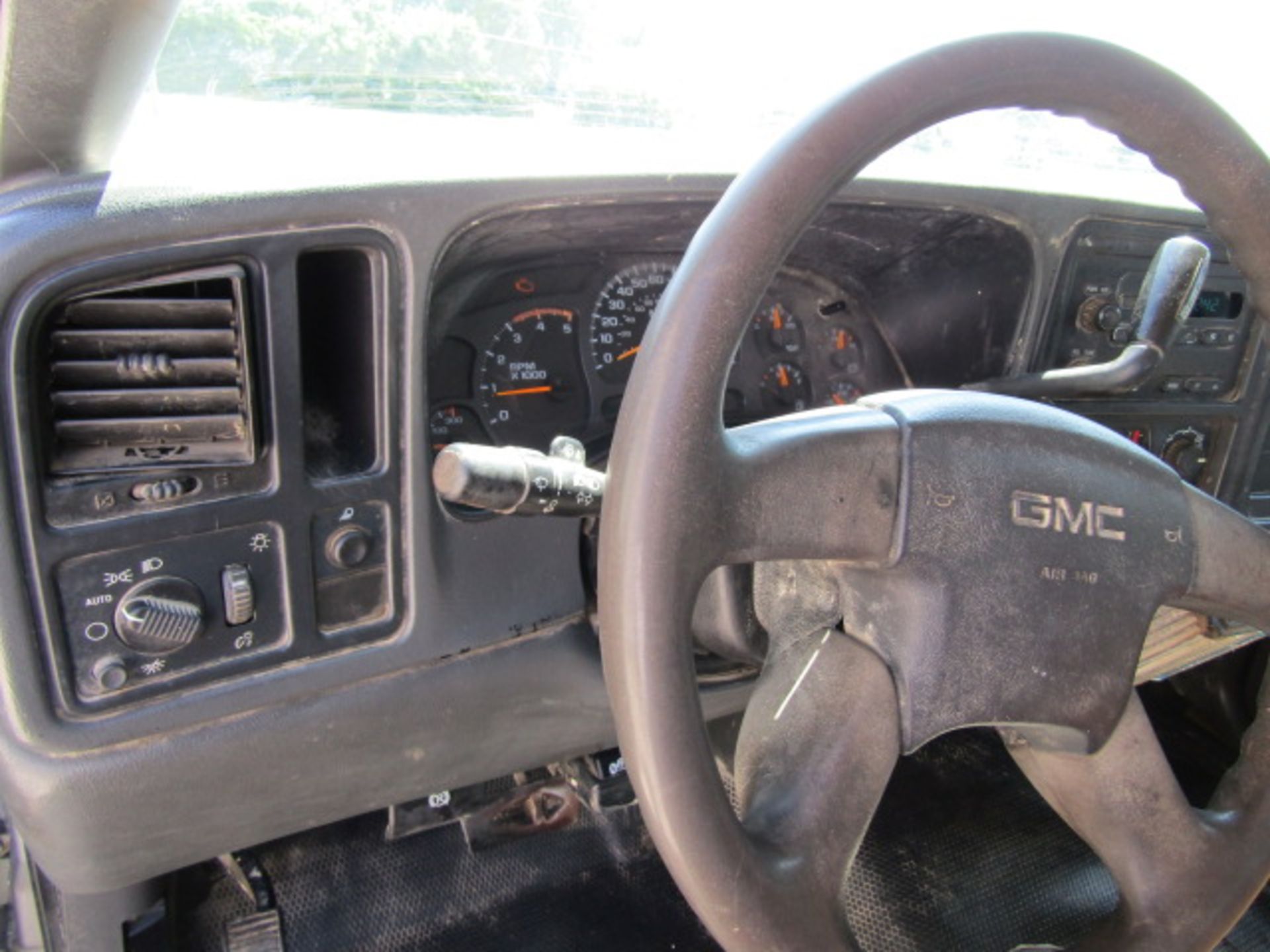 2004 GMC 3500 Duramax Diesel Utility Truck, Dually, VIN # 1GDJC391X4E119400, 177700 miles, 6.6 Turbo - Image 14 of 39