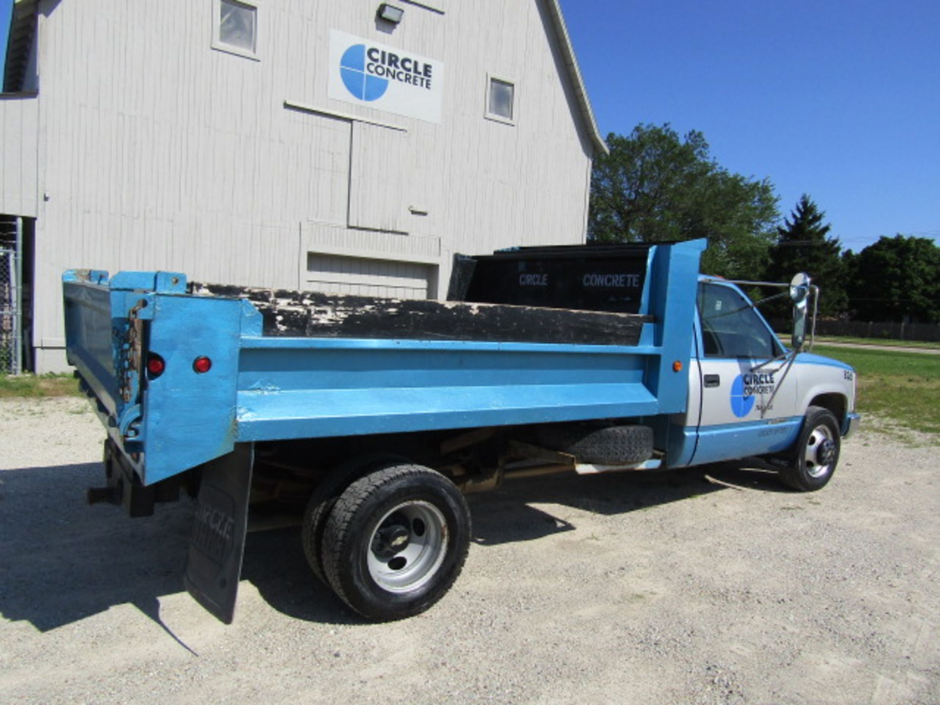 1999 Chevy 3500 Dump Truck, with 10' Bed, Dually, VIN #1GBJC34R7XF001826, 155512 miles, Automatic - Image 4 of 26