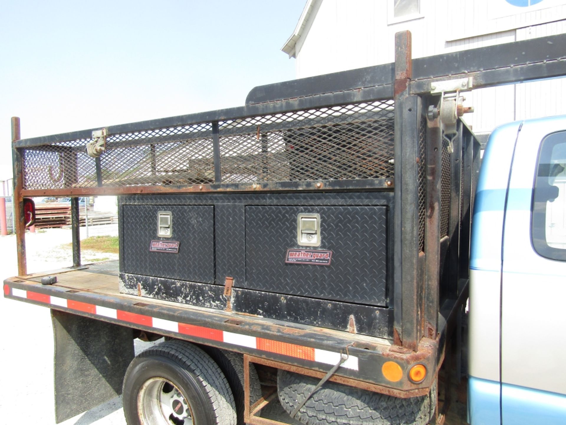 2004 GMC 3500 Duramax Crew Cab Utility Truck, Diesel Dually, VIN #1GDJC39104E119177, 121 306 - Image 19 of 24