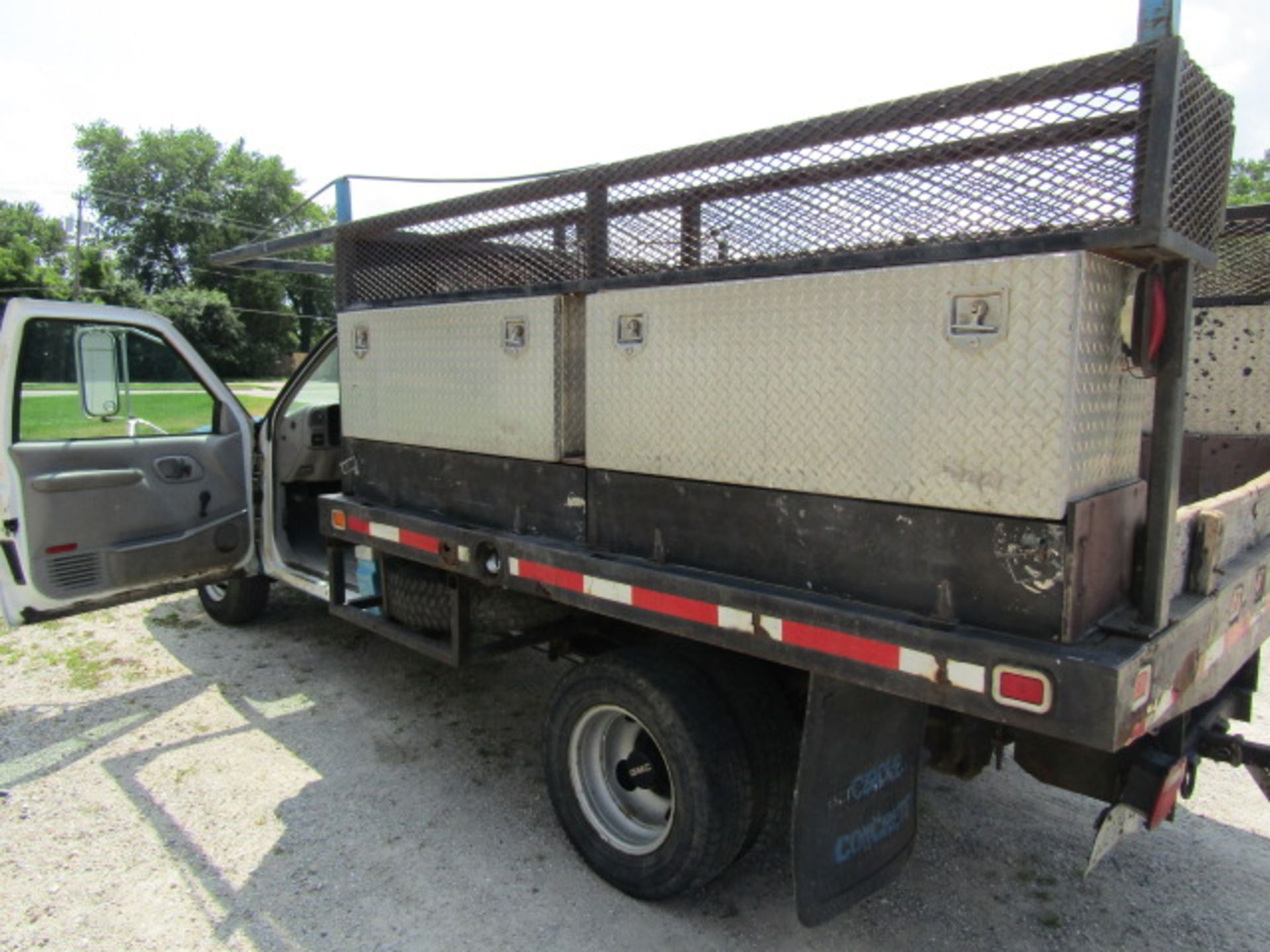 1998 GMC 3500 SL Utility Truck, Dually, VIN #1GDJC34F5WF039891, 163811 miles, Automatic - Image 24 of 24