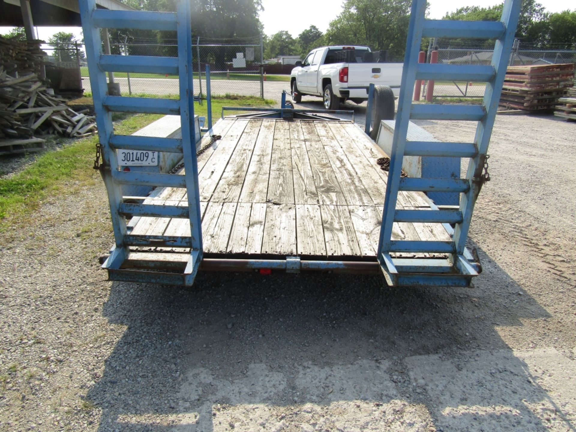 1999 Mobile Mfg. Tandem Axle Trailer, VIN # 1M9FA1428X1319852, Ramps 14'4" x 6' 6", Wood Deck, - Image 7 of 8