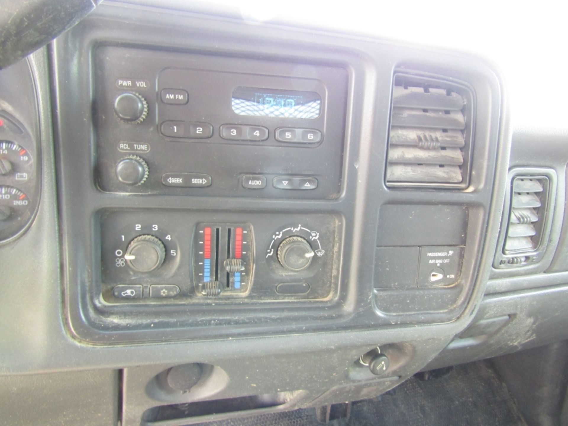2006 GMC 3500 Crew Cab Duramax Utility Truck, Dually, VIN #1GDJC39D56E260114, 213496 miles, - Bild 11 aus 24