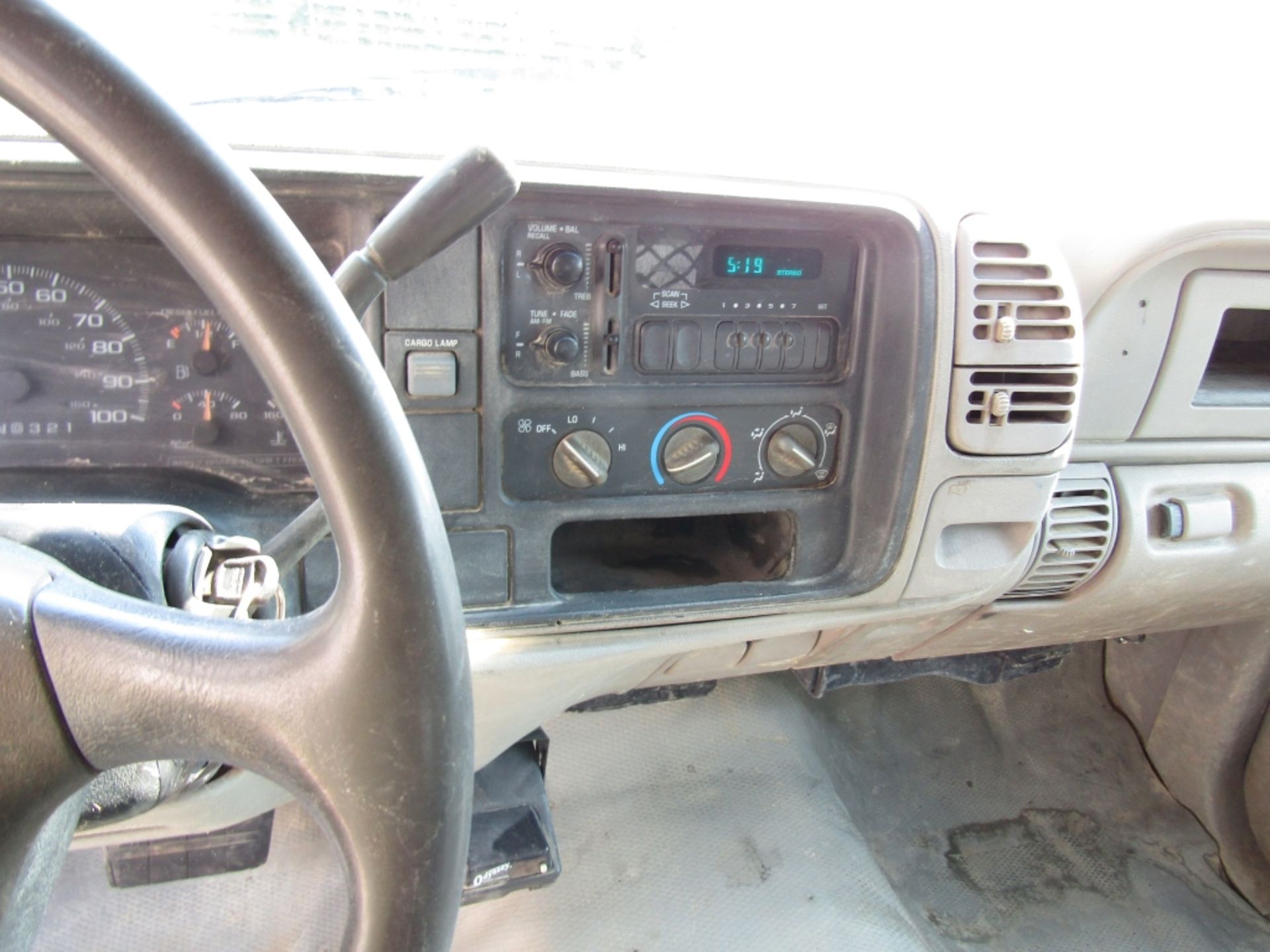 1998 GMC Utility Pick up Truck, Dually, VIN #1GDJC34F6WF069109, 108052 Miles, Automatic - Image 11 of 22