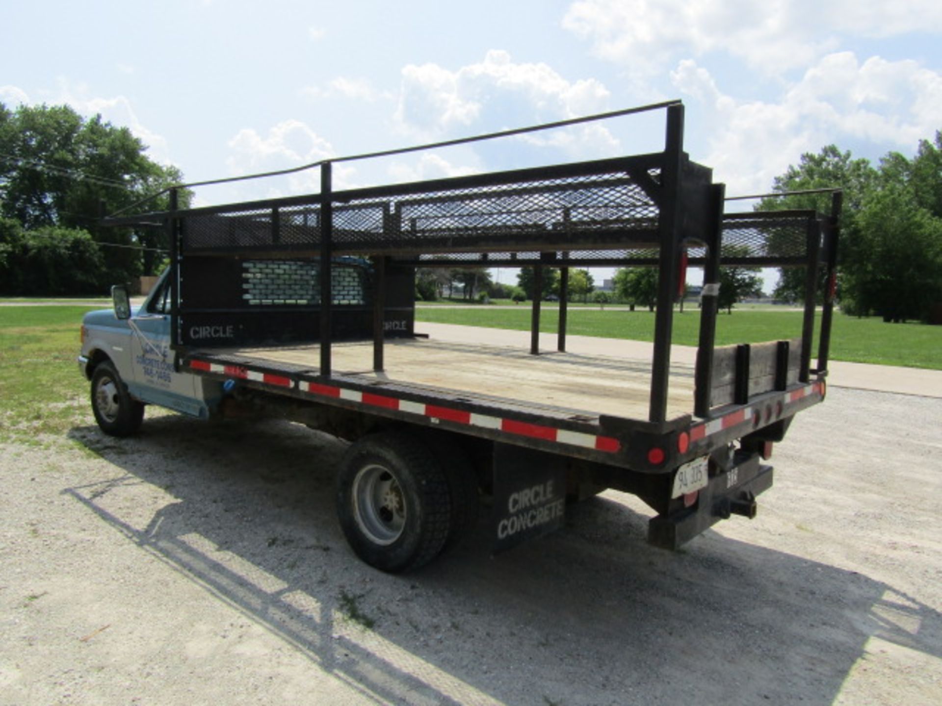 1991 Ford F-350 Form Truck, Dually, VIN #2FDKF37MXMCA40615, 48682 miles, Automatic Transmission, - Image 3 of 21