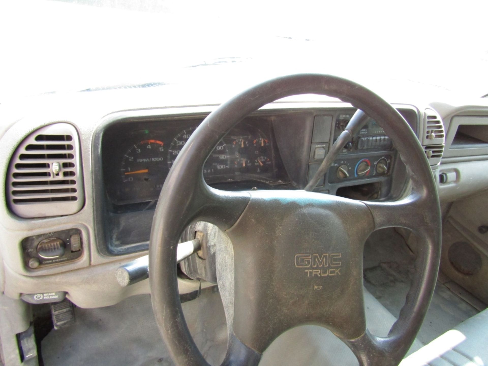 1998 GMC Utility Pick up Truck, Dually, VIN #1GDJC34F6WF069109, 108052 Miles, Automatic - Image 12 of 22