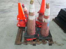 (21) Traffic Cones