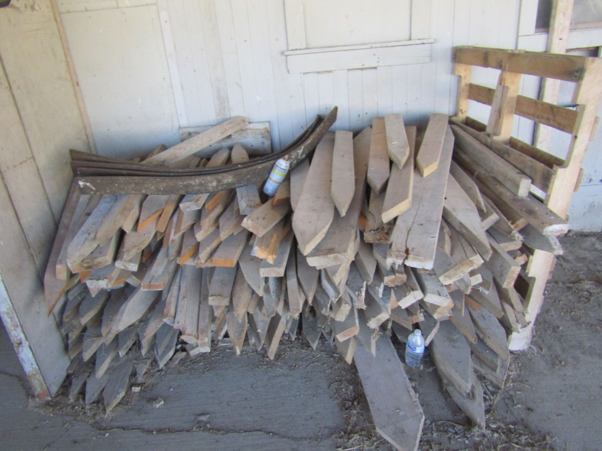 Bunk of Stakes - Image 4 of 4