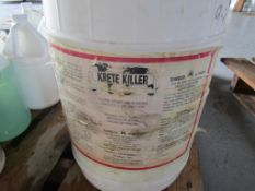 Bucket Krete Killer, Cleans, Etches & Bleaches Concrete in One Easy Step