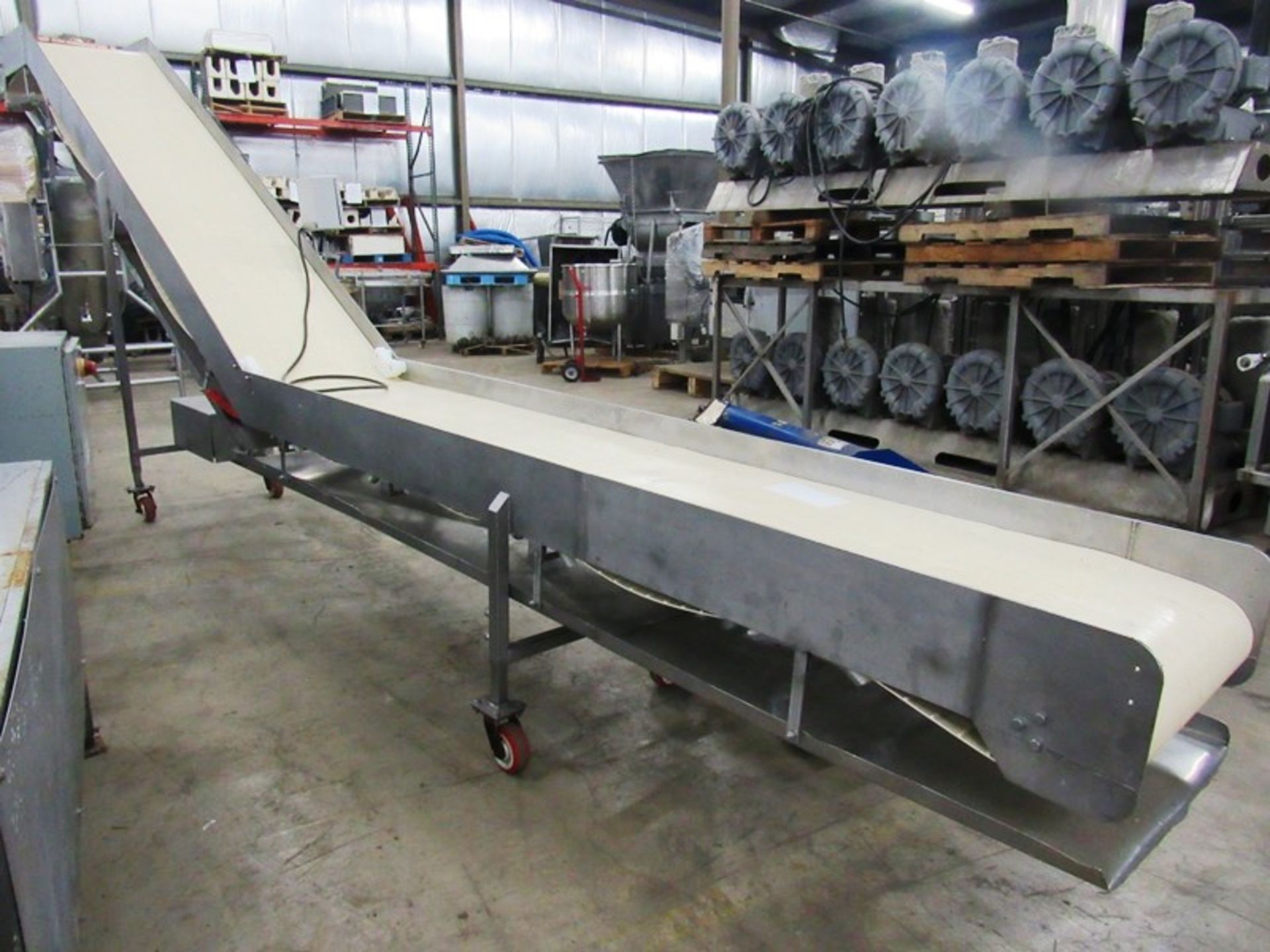 Stainless Steel Incline Conveyor, 24" W X 22' L neoprene belt, 27" infeed height, 8' discharge, on - Image 3 of 5