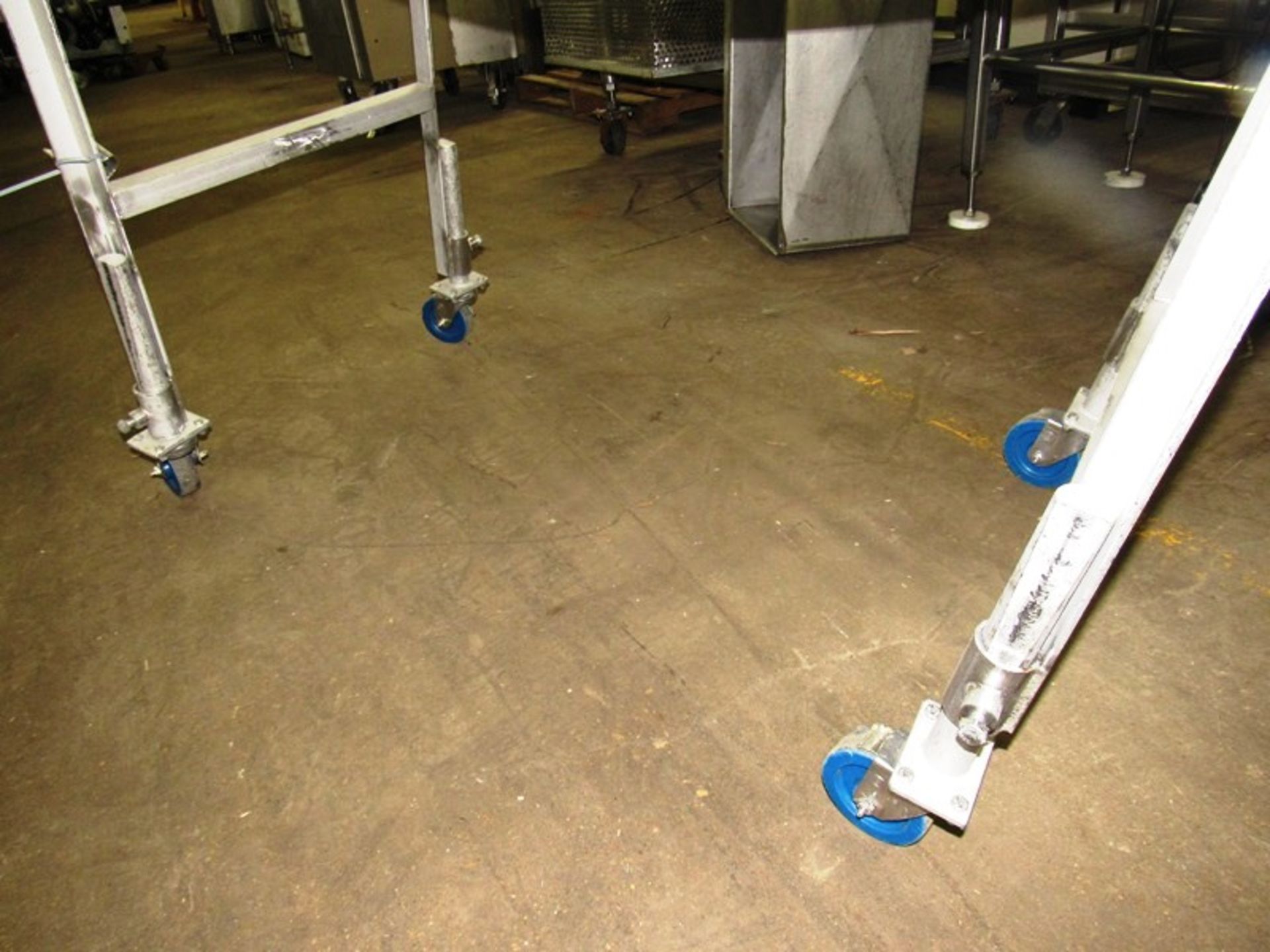 Stainless Steel Incline Conveyor, 20" W X 66" neoprene belt, adjustable height on wheels, 1/2 h. - Image 4 of 4