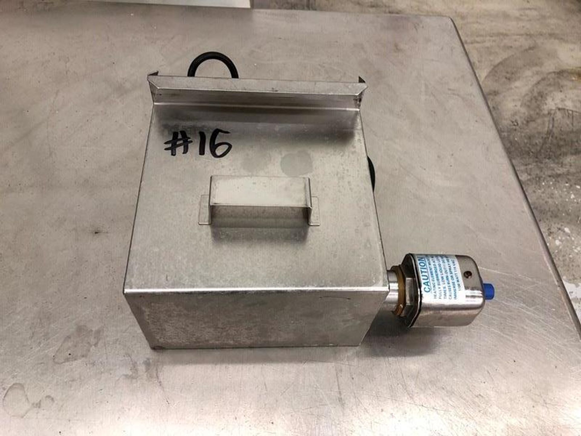 Knife Sterilizer, stainless steel (Located in Bridgeview, IL) (Removal Date Is April 1st to April