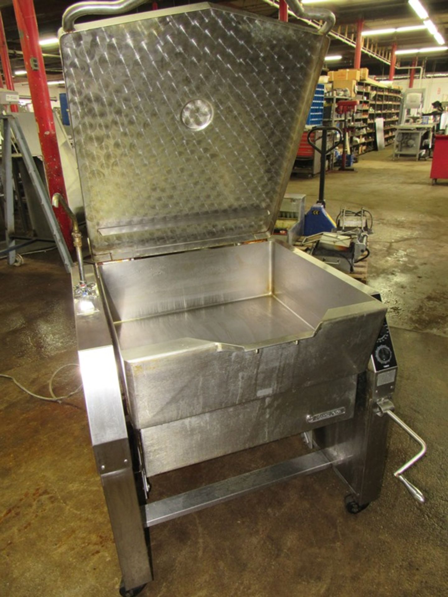 Market Forge Mdl. 30P-STGL Portable Tilting Skillet/Braising Pan, 30 gallon, natural gas, manual - Image 3 of 7