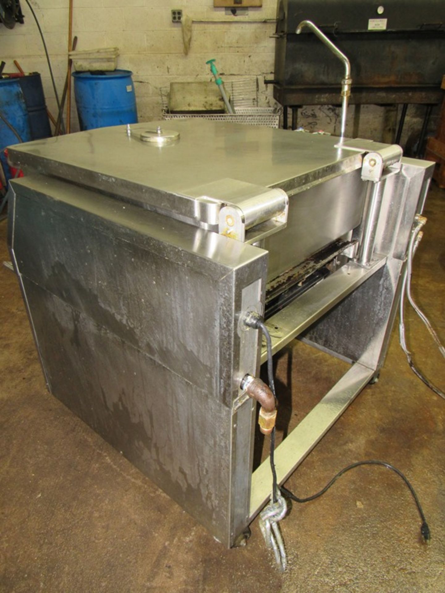 Market Forge Mdl. 30P-STGL Portable Tilting Skillet/Braising Pan, 30 gallon, natural gas, manual - Image 2 of 7