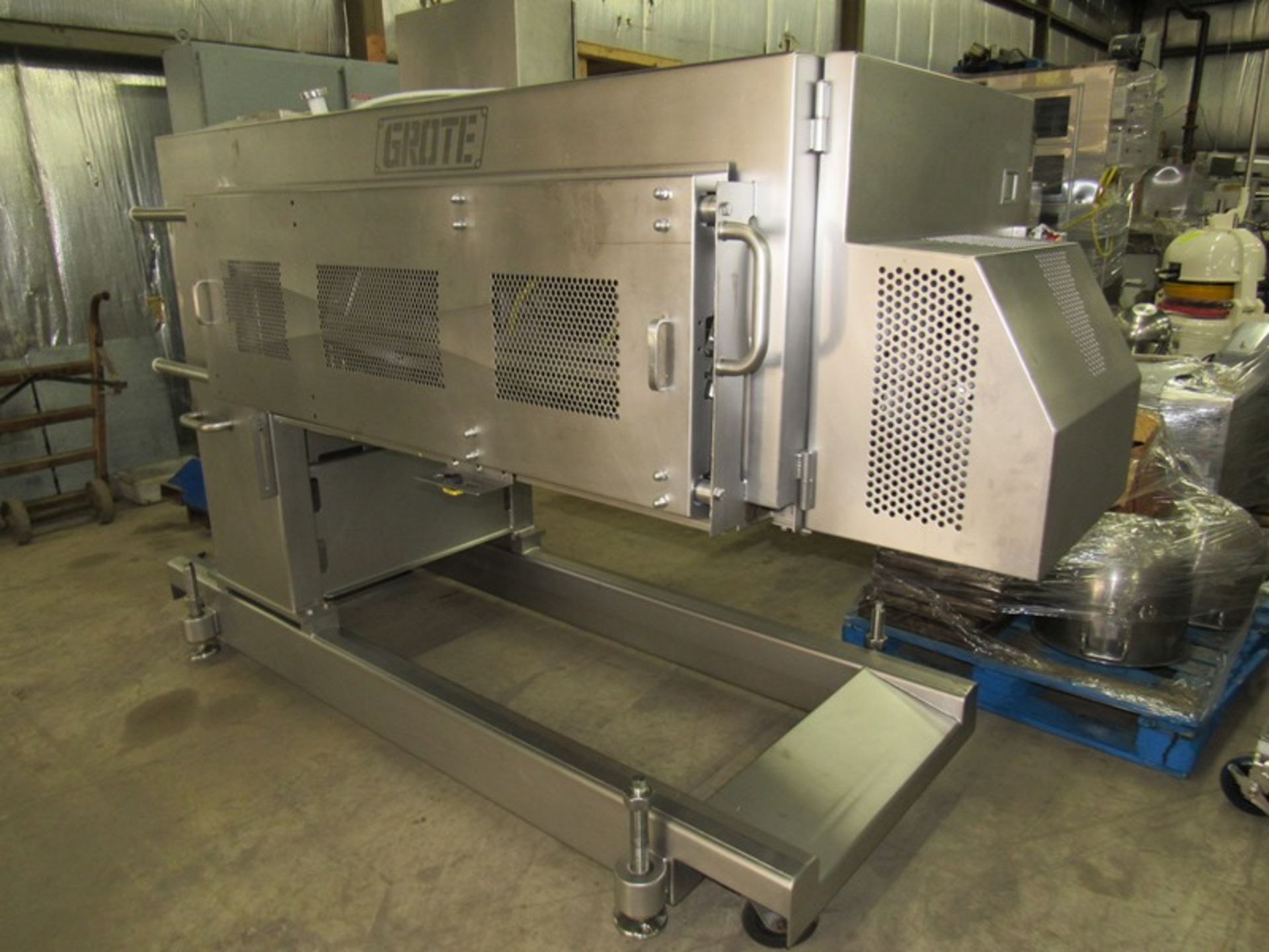 Grote Mdl. 604E Pendulum Slicer/Applicator, touchscreen controls, w/36" Long X 1" Dia.. feed tub,, s - Image 2 of 9