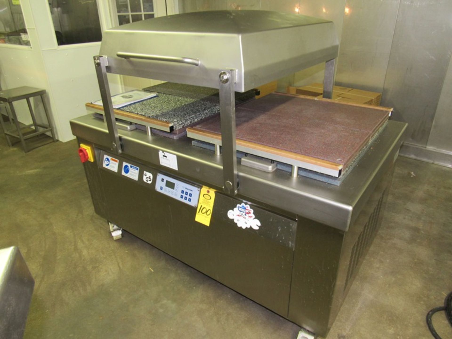 Multivac Mdl. C500 Double Chamber Vacuum Sealer, 780 mm X 2 wide X 650 mm long seal bars, 8" deep - Image 2 of 8