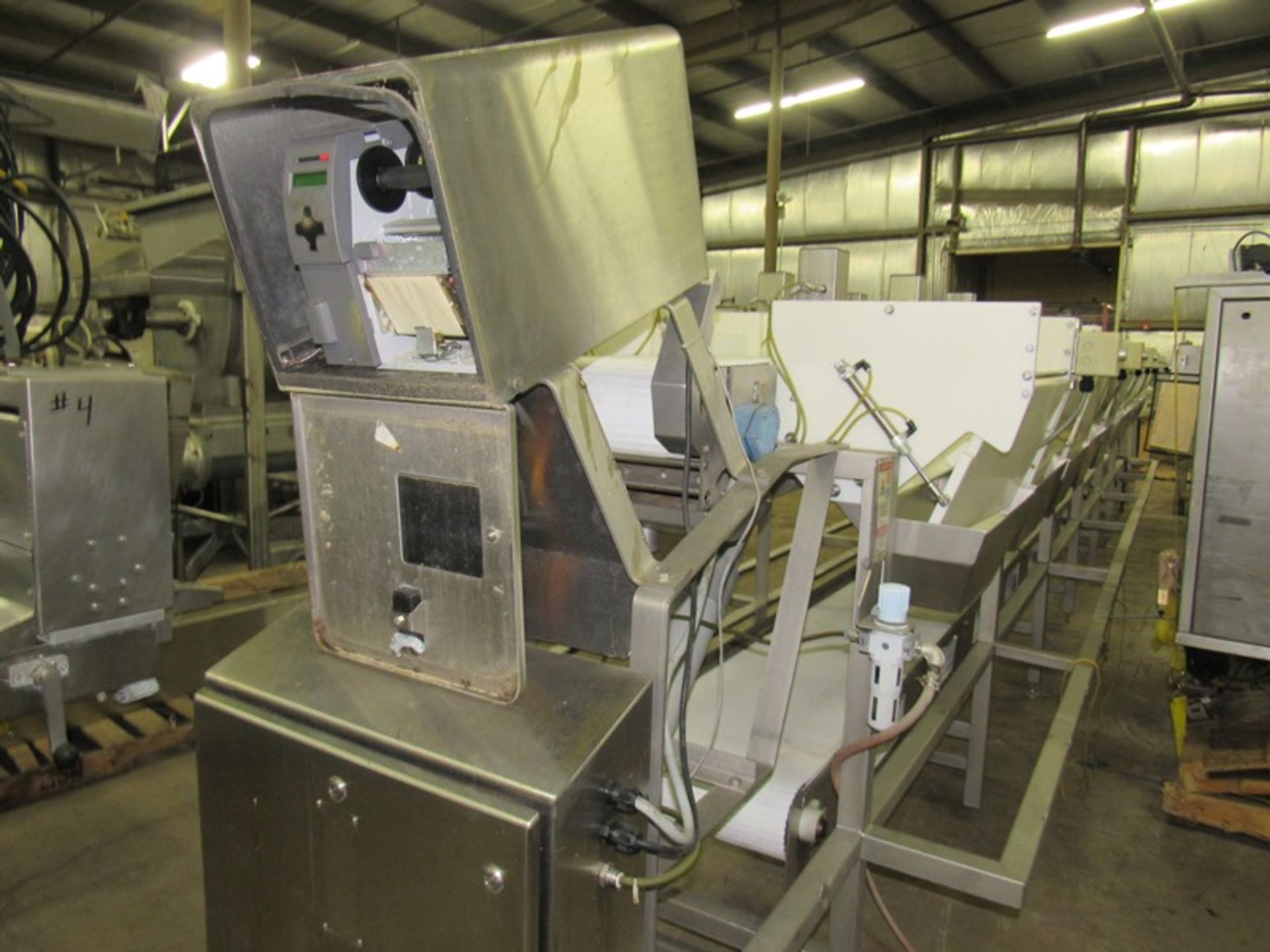 Baader Mdl. BA-1900 Sizing & Batching Conveyor System, (24) grading stations, (12 on each side) on - Image 13 of 19