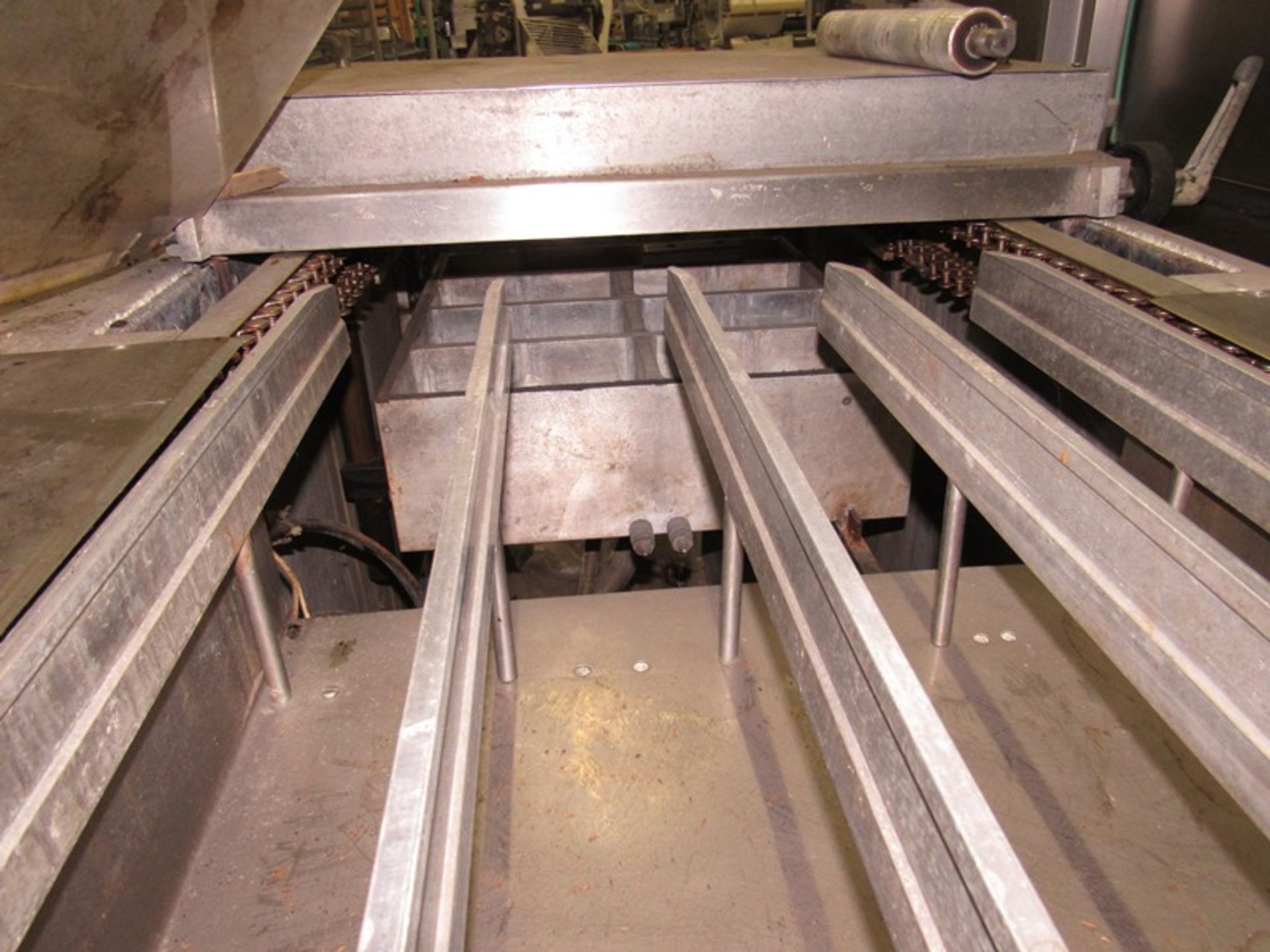 Kramer Grebe Rollstock Packager, 560 mm between chains, 16 up die, approx.: 120 mm wide X 150 mm - Image 14 of 19