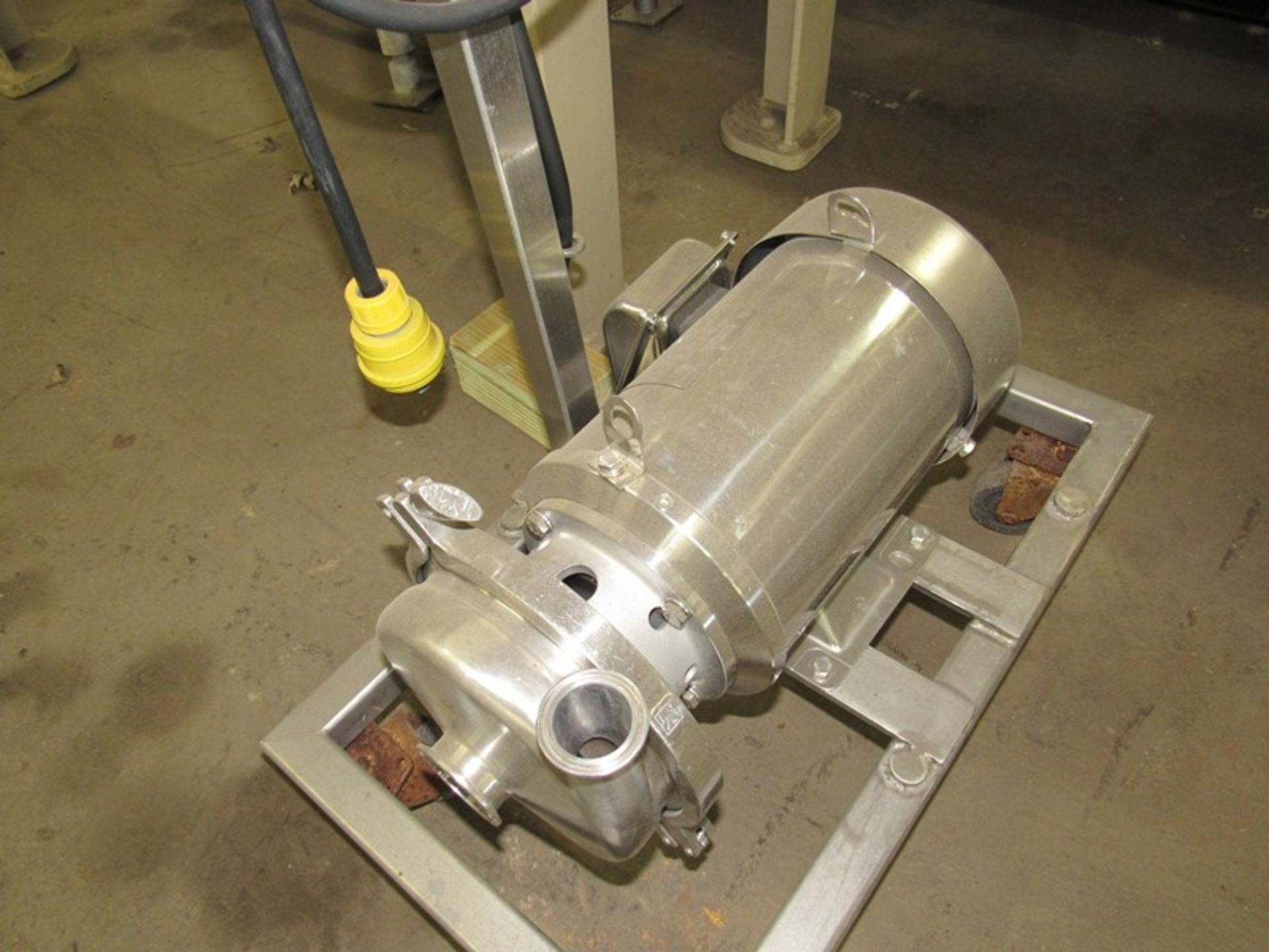 Stainless Steel Centrifugal Pump, on s.s. cart, 1 1/2" inlet/outlet, on 5 h.p. s.s. 208/230/460 volt - Image 2 of 4