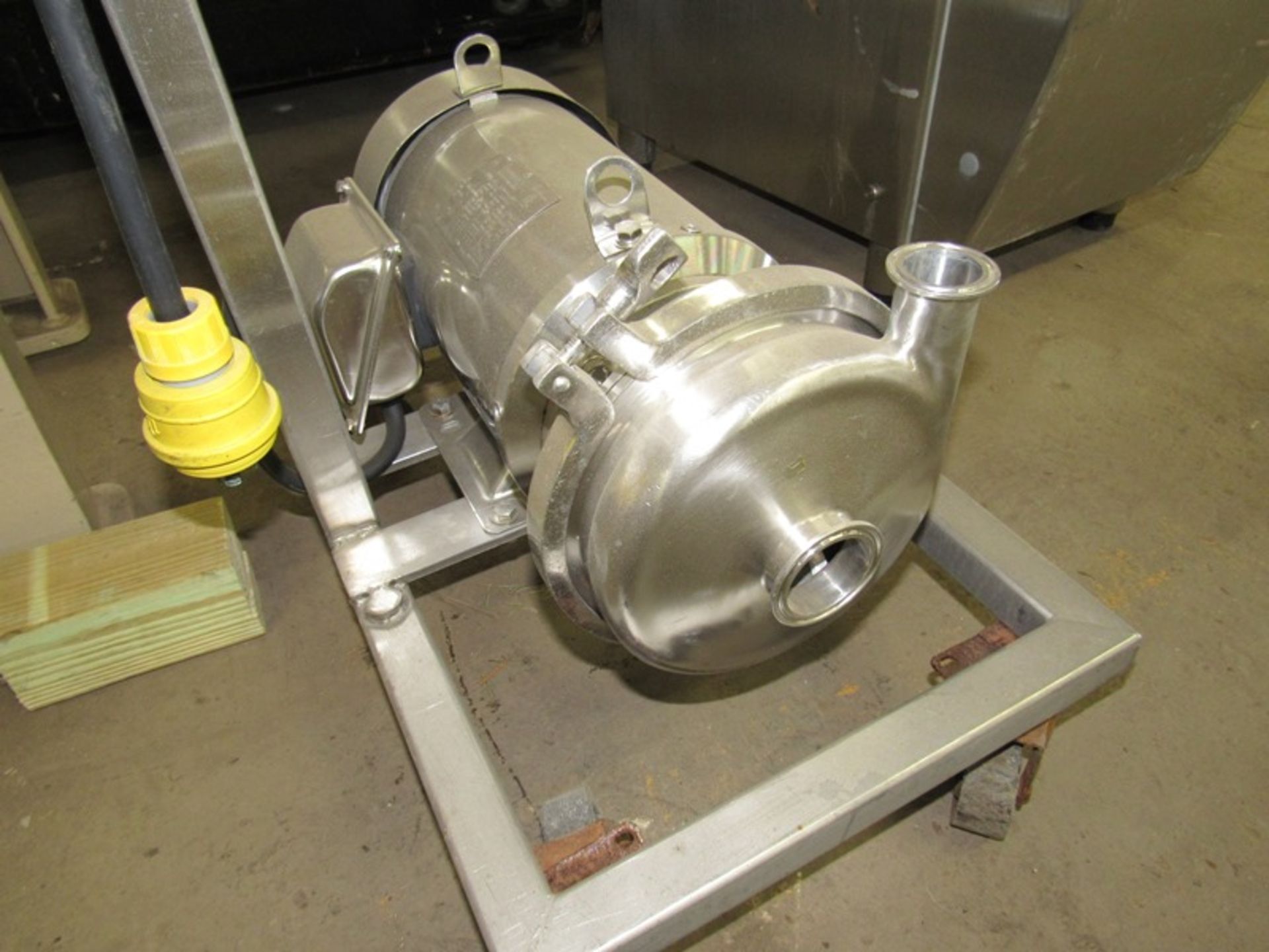 Stainless Steel Centrifugal Pump, on s.s. cart, 1 1/2" inlet/outlet, on 5 h.p. s.s. 208/230/460 volt - Image 3 of 4