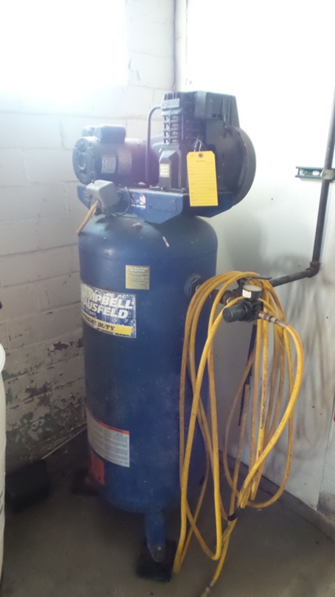 Air Compressor, Campbell Hausfeld, 6.5hp, 60 gallon capacity,220 volts, single phase.(All Funds Must