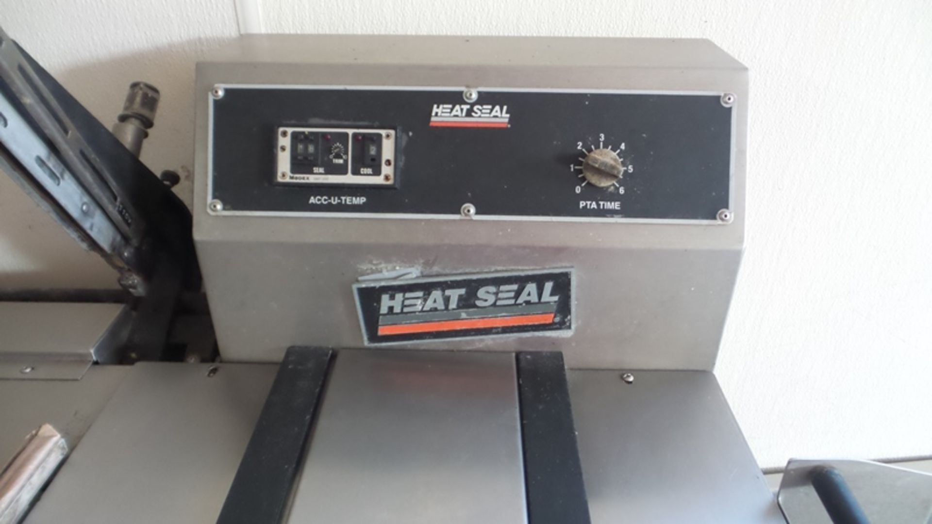 Heat Seal L-Bar Overwrap Turbo Tunnel, Model HS217S, SN 11A15137(All Funds Must Be Received by - Image 8 of 8