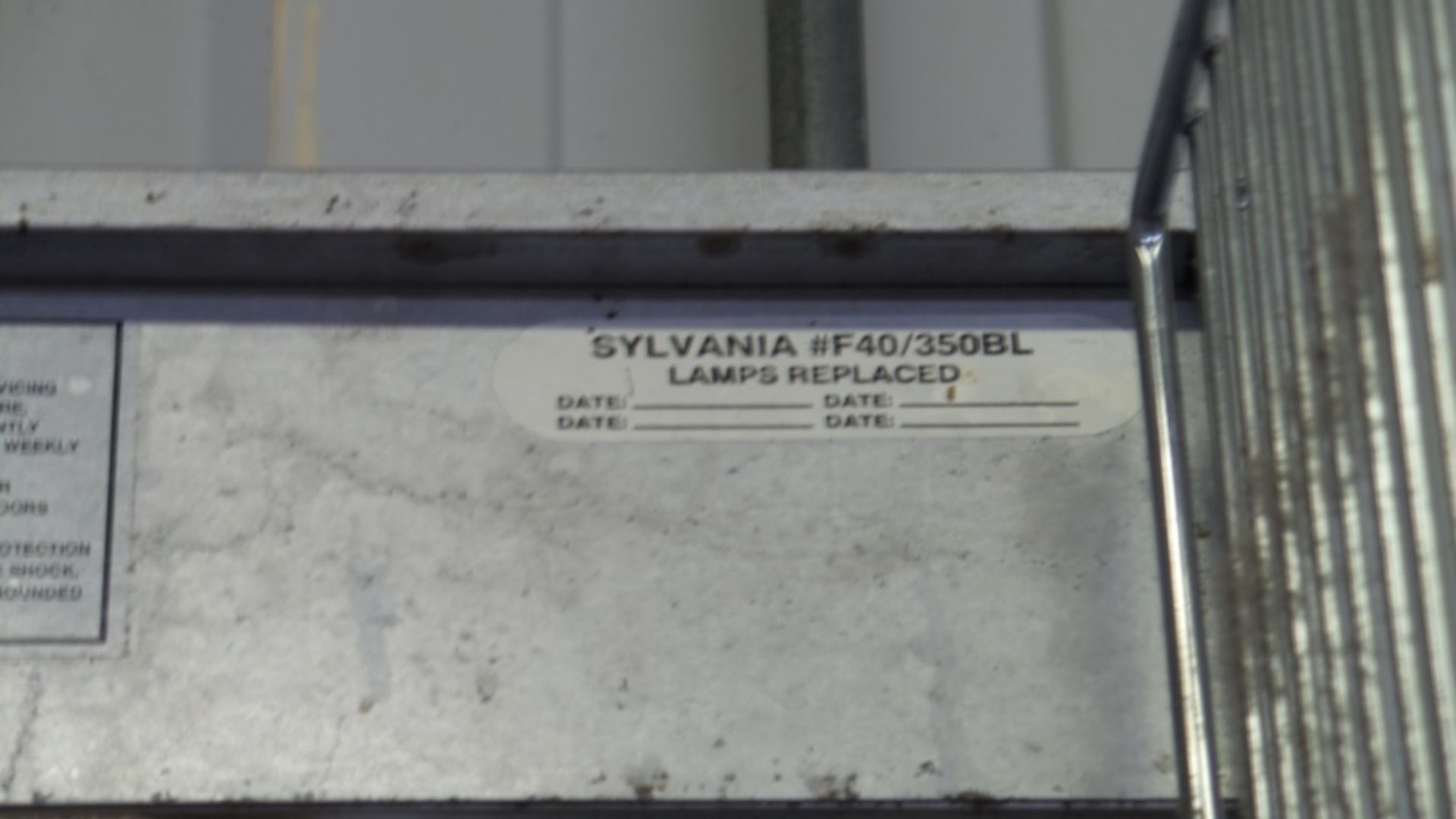 Bug Zapper, 110V/1PH(All Funds Must Be Received by Friday, December 6th, 2019.Removal Starts Monday, - Image 3 of 3