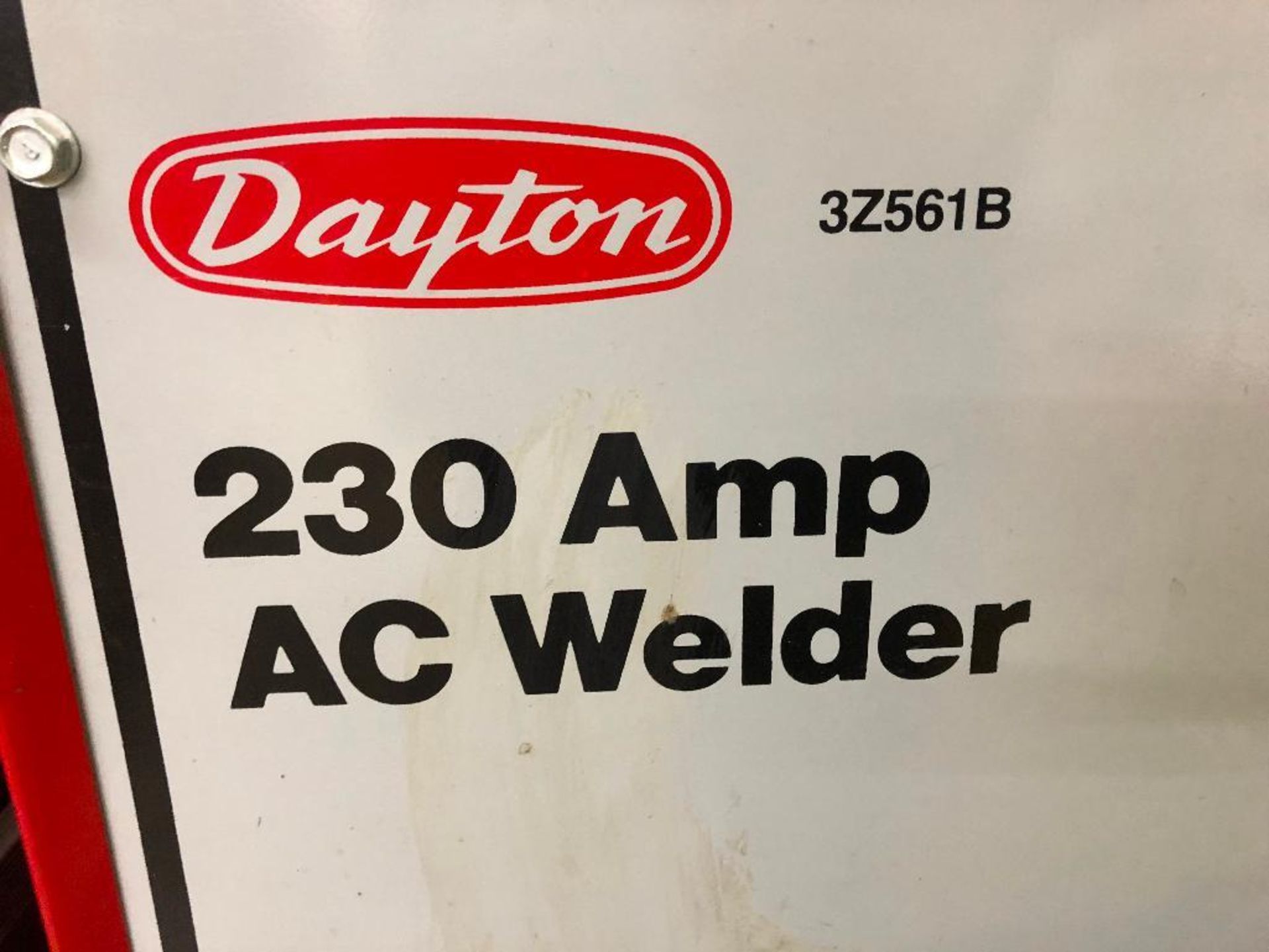 DESCRIPTION: DAYTON 230 AMP AC WELDER BRAND / MODEL: DAYTON 3Z561B ADDITIONAL INFORMATION: STAND IS - Image 2 of 3