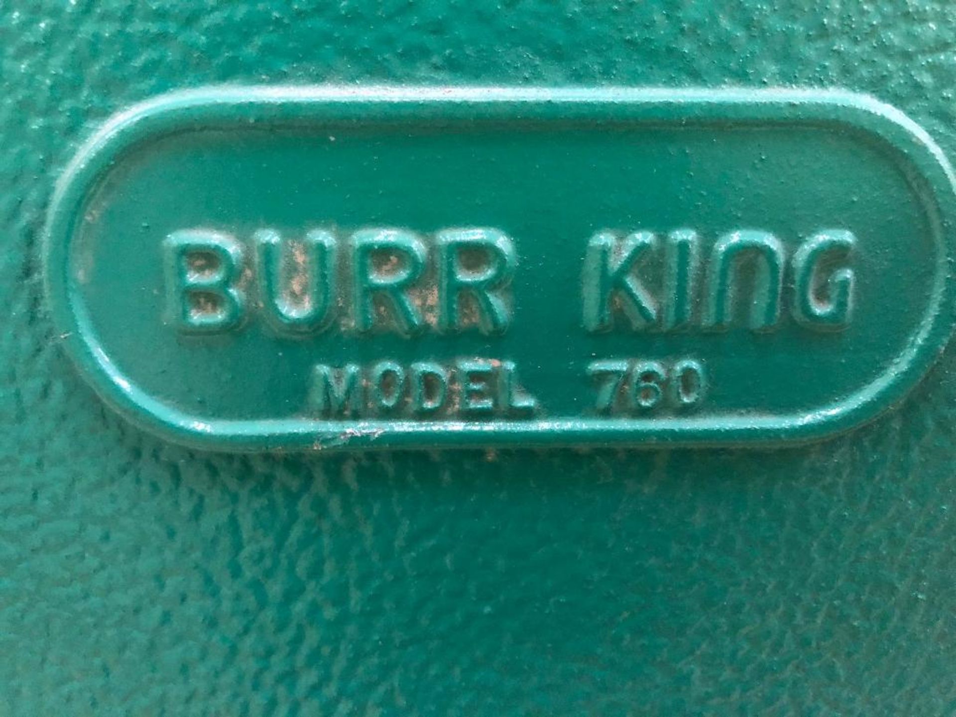 DESCRIPTION: BURR KING 760 THREE WHEEL BELT GRINDER. BRAND / MODEL: BURR KING 760 ADDITIONAL INFORMA - Image 6 of 6