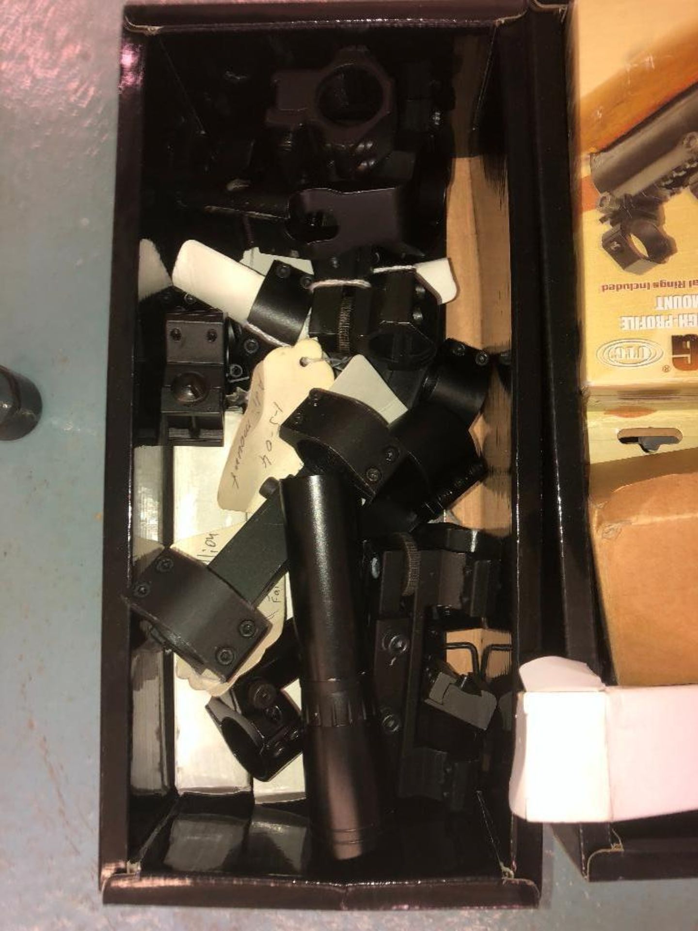 DESCRIPTION: ASSORTED FIREARM SCOPE HARDWARE LOCATION: BACK BAY THIS LOT IS: ONE MONEY QTY: 1 - Image 2 of 5