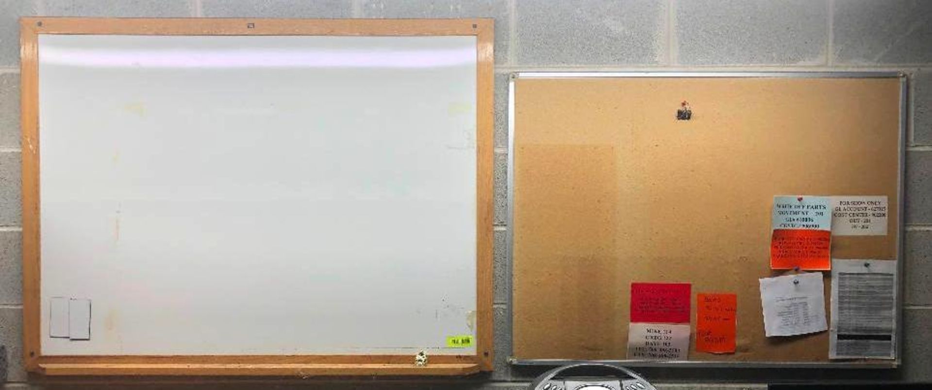 DESCRIPTION: VARIOUS SIZED WHITE BOARD & BULLETIN BOARD LOCATION: SHIPPING BAY QTY: 1