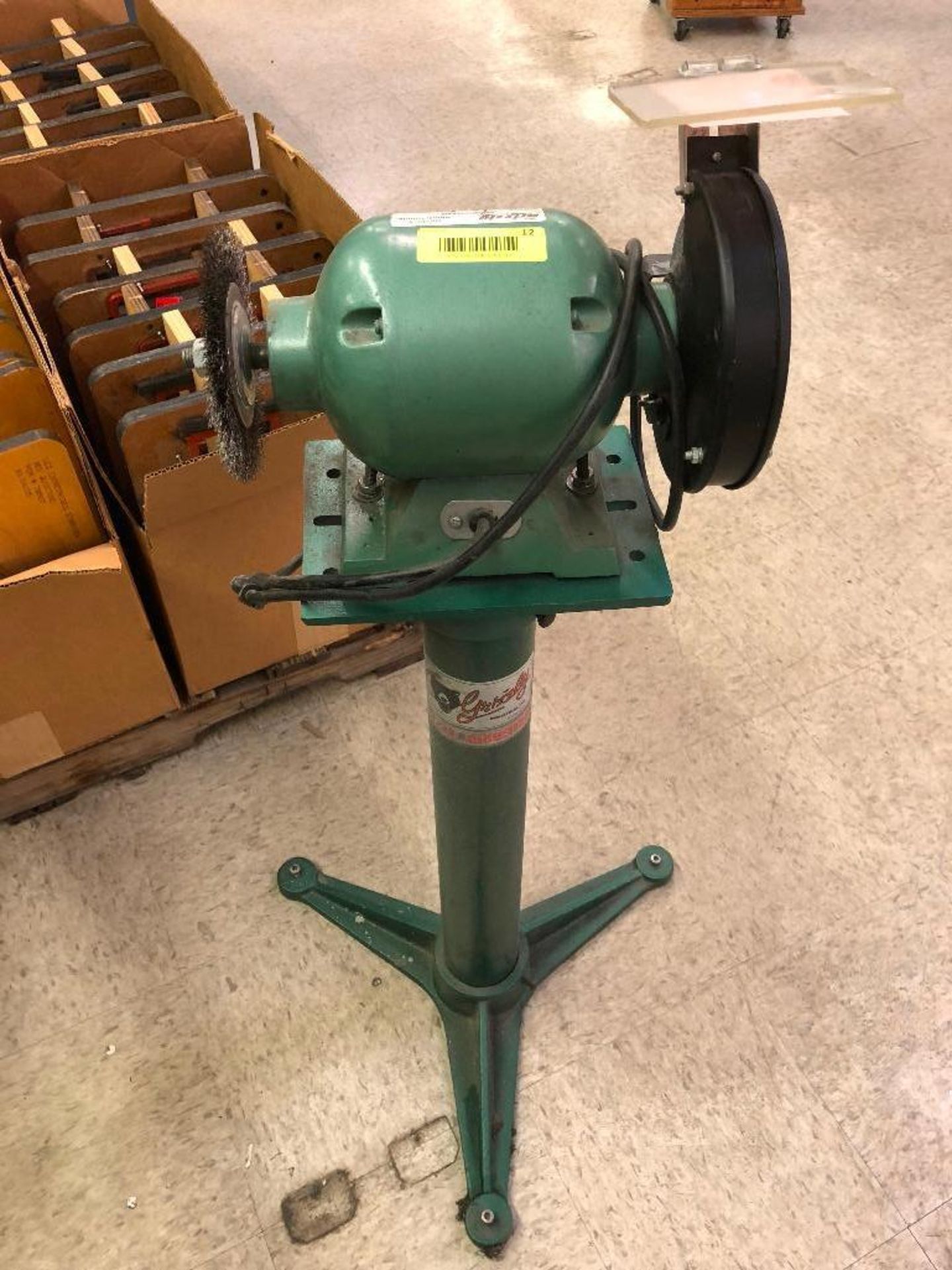 DESCRIPTION: GRIZZLY 6" BENCH GRINDER W/ PEDESTAL BASE. BRAND / MODEL: GRIZZLY G9717 ADDITIONAL INFO