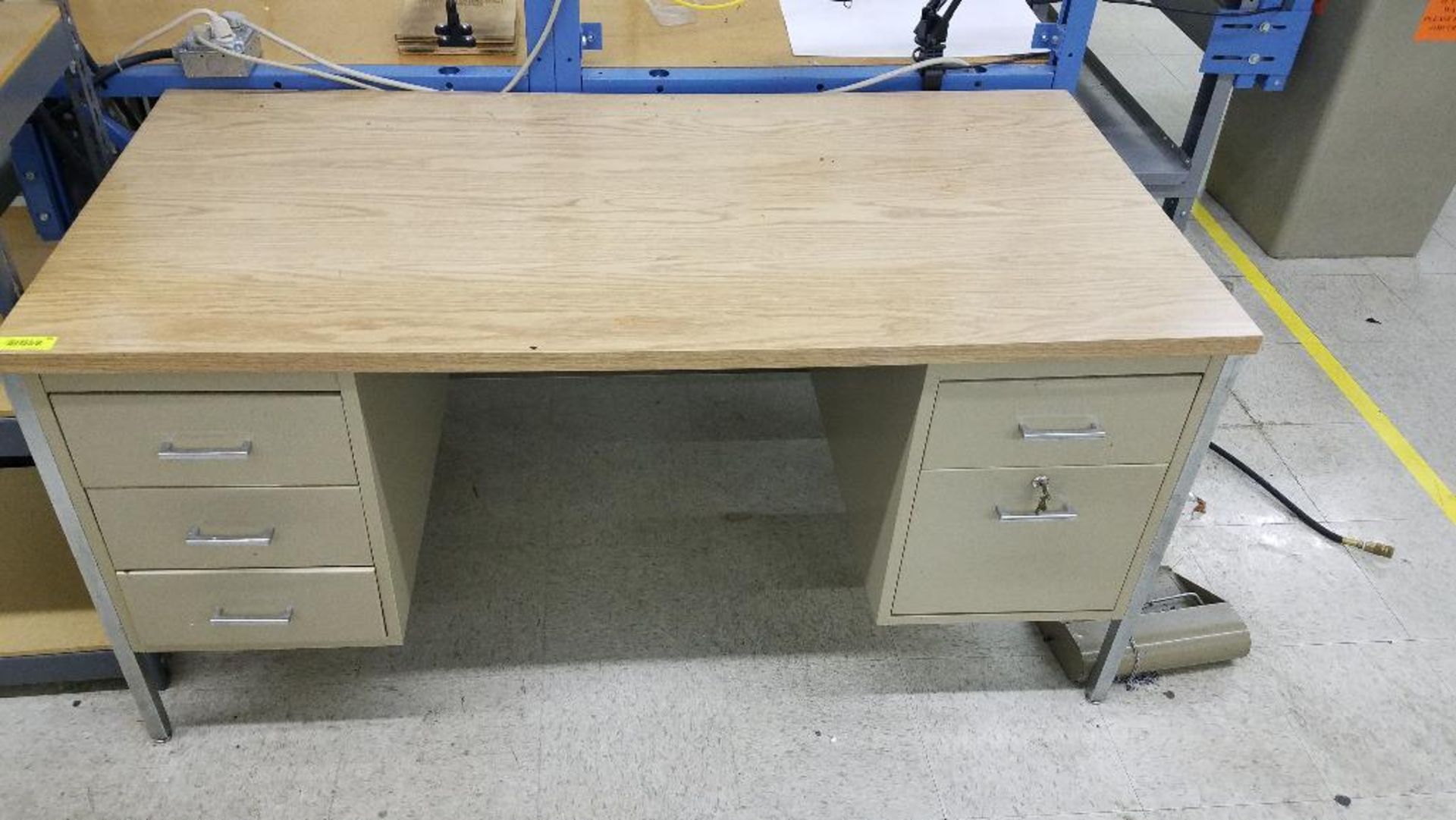 DESCRIPTION: 60 INCH METAL DESK W/ LAMINATE WOOD TOP ADDITIONAL INFORMATION: TAN SIZE: 60 INCH X 30