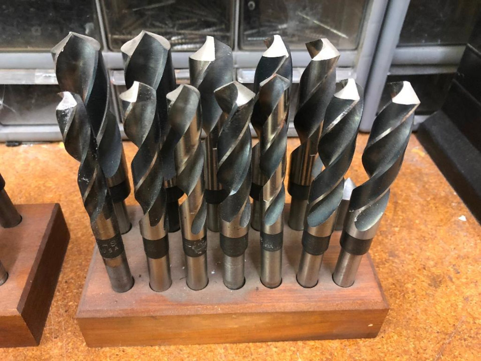 DESCRIPTION: (46) ASSORTED INDUSTRIAL MILLING BITS. LOCATION: TOOL ROOM THIS LOT IS: ONE MONEY QTY: - Image 3 of 4