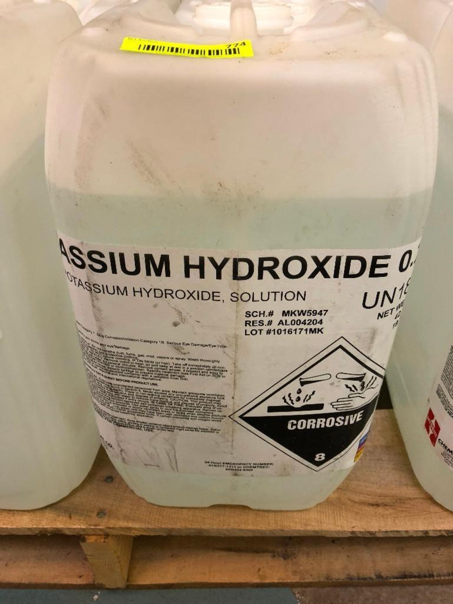 DESCRIPTION: (25) CONTAINERS OF POTASSIUM HYDROXIDE SOLUTION SIZE: 5 GALLON LOCATION: BACK BAY THIS
