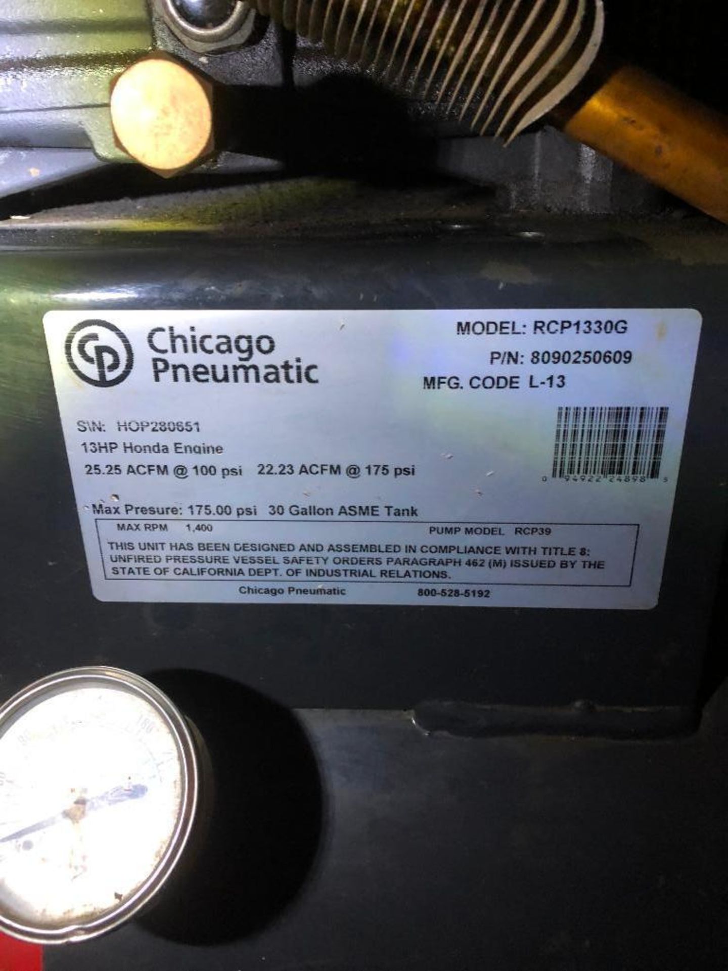 DESCRIPTION 30 GALLON GAS AIR COMPRESSOR BRAND/MODEL CHICAGO PNEUMATIC RCP1330G QUANTITY: X BID 1 - Image 3 of 4