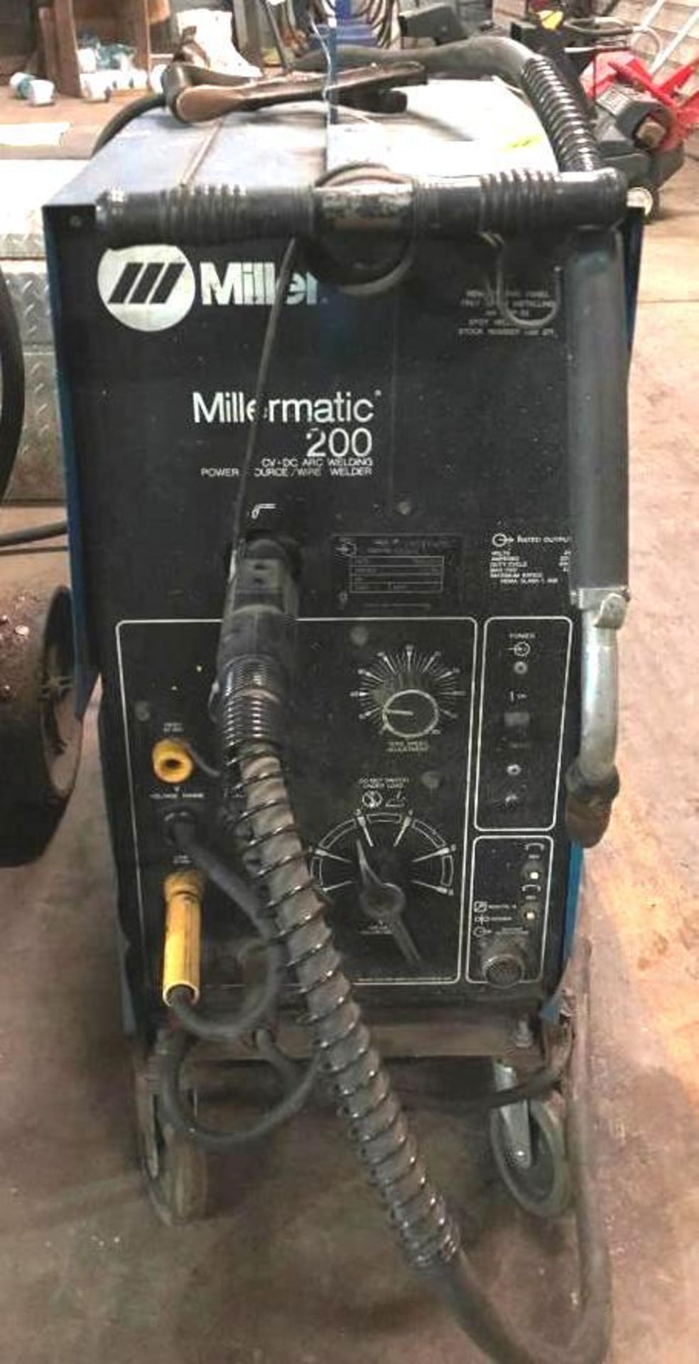 DESCRIPTION MIG WELDER BRAND/MODEL MILLERMATIC 200 ADDITIONAL INFO 230V/460V, 1 PHASE QUANTITY: X BI