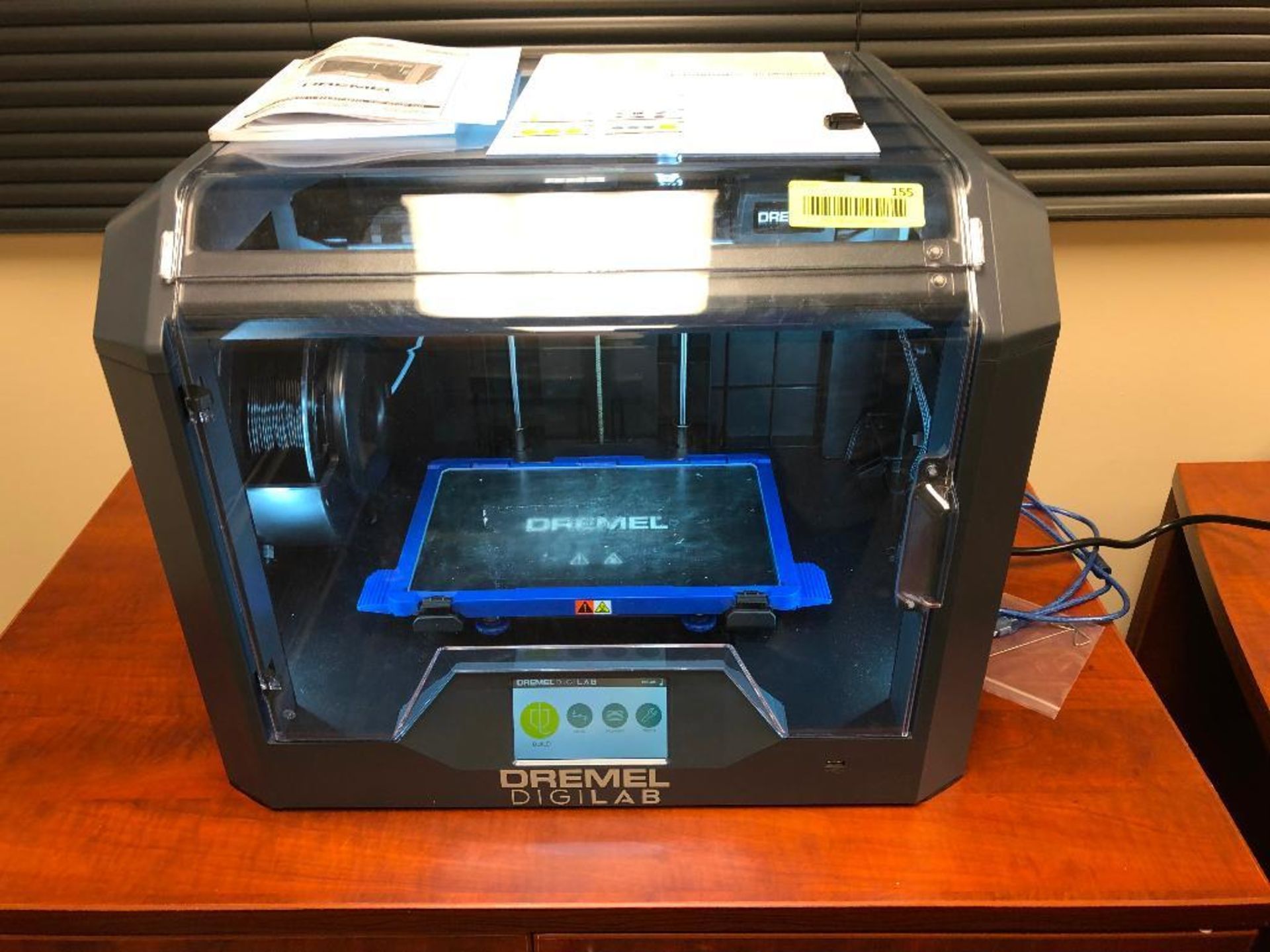 DESCRIPTION: DREMEL 3D45 DIGILAB 3D PRINTER ADDITIONAL INFORMATION: RETAILS FOR $1800 LOCATION: LEFT