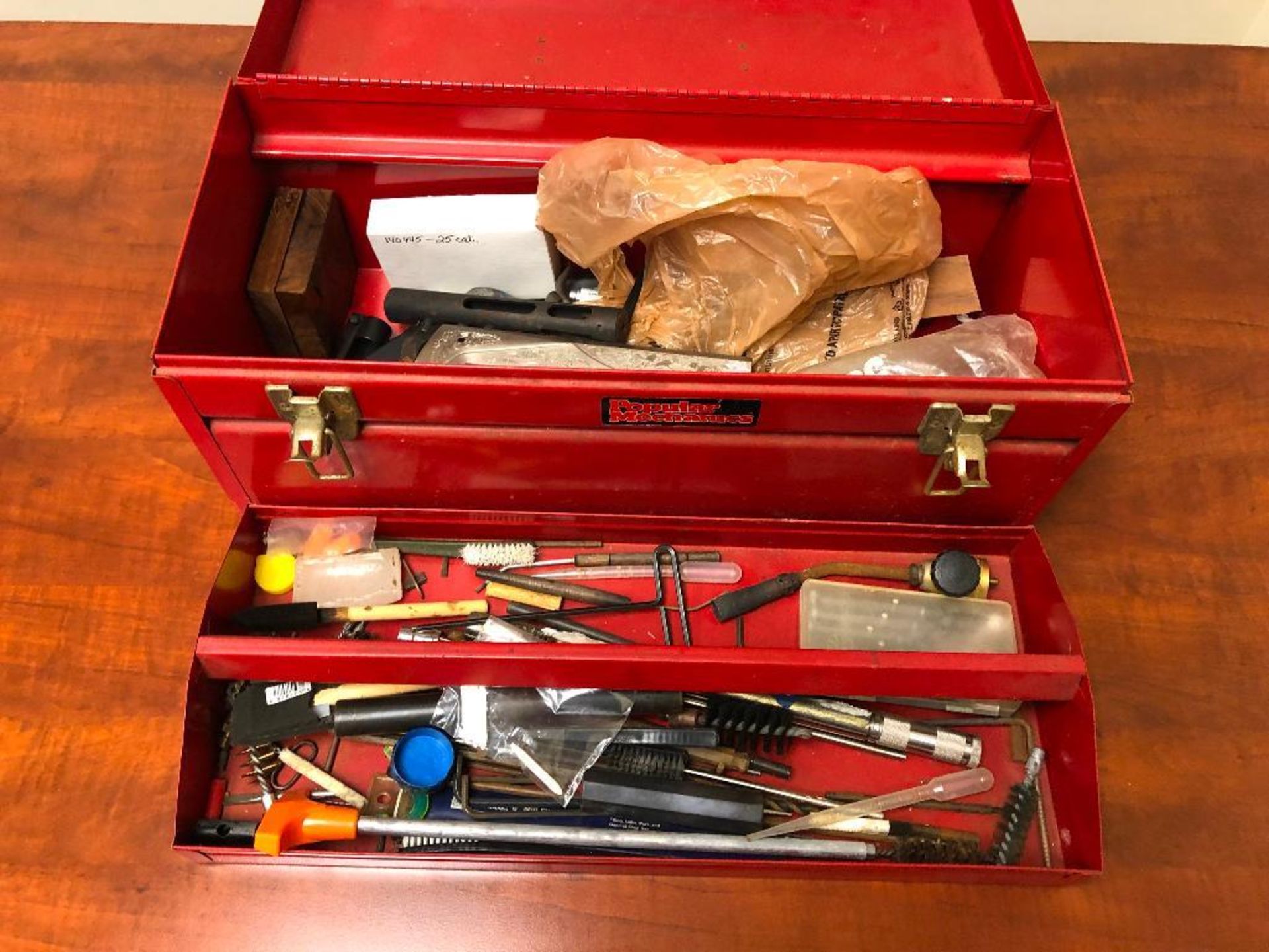 DESCRIPTION: METAL TOOL BOX W/ CONTENTS - FULL OF HAND TOOLS ADDITIONAL INFORMATION: SEE PHOTOS LOCA - Image 2 of 4