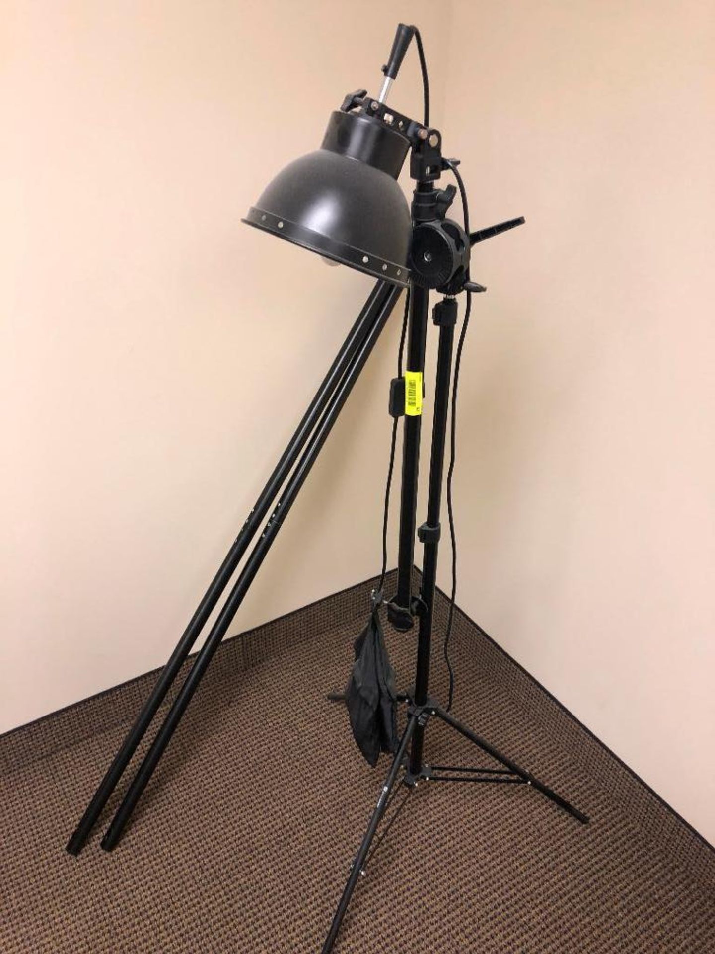 DESCRIPTION: (1) PHOTOGRAPHY LIGHT W/ NO UMBRELLA AND (2) STANDS LOCATION: LEFT WAREHOUSE / LOCATION