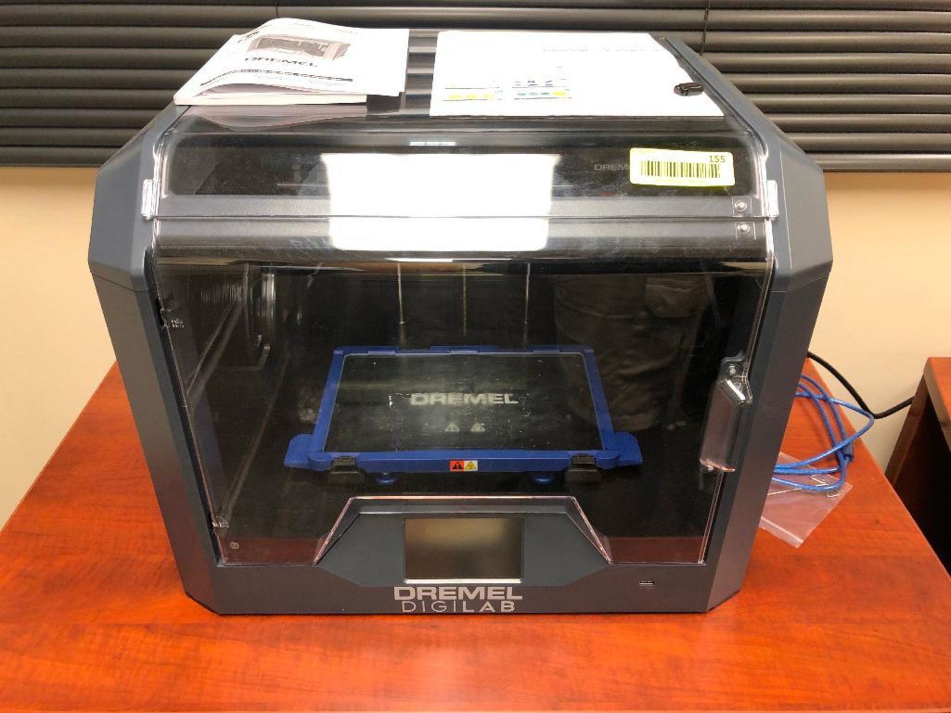 DESCRIPTION: DREMEL 3D45 DIGILAB 3D PRINTER ADDITIONAL INFORMATION: RETAILS FOR $1800 LOCATION: LEFT - Image 2 of 6