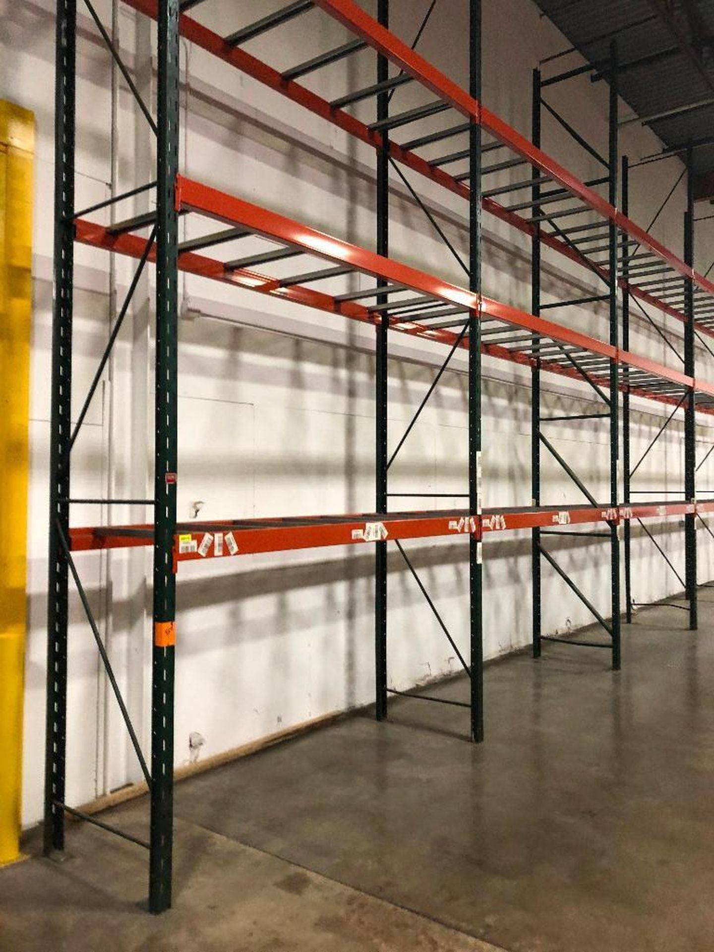 DESCRIPTION: (5) SECTIONS OF 9' X 3' X 18' PALLET RACKING ADDITIONAL INFORMATION: W/ (6) UPRIGHTS, ( - Bild 2 aus 9