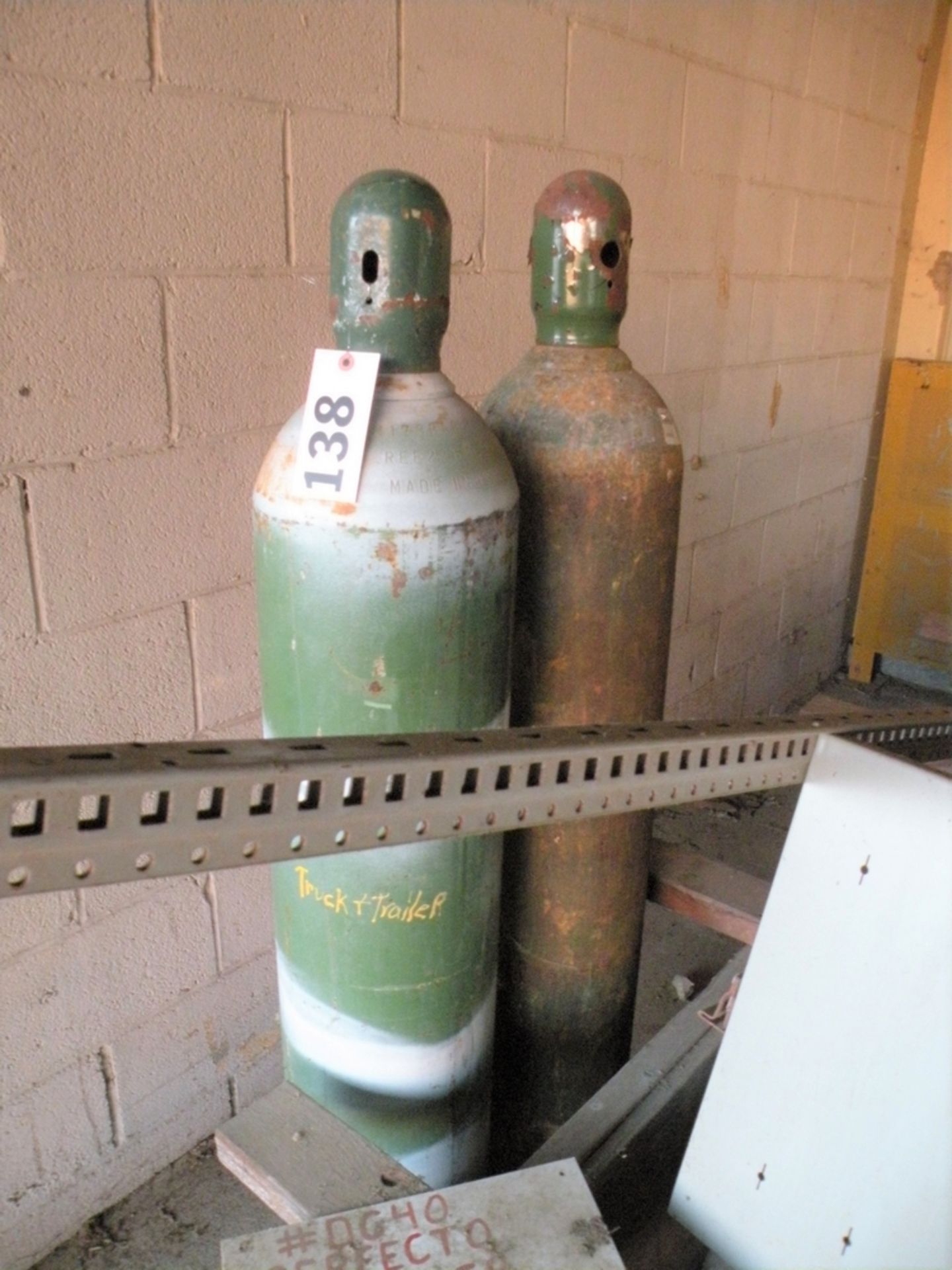 (2) Oxygen Bottles (S Fulton, TN)