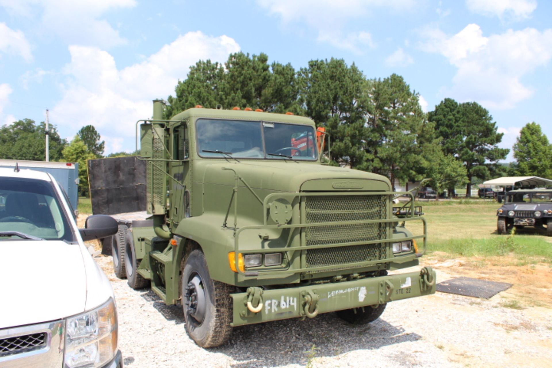 1991 FREIGHTLINER DAY CAB TWIN SCREW, DETOIT DIESEL, ALLISON TRANS, CONVERTED TO 12VOLT, 3761 MILES. - Image 3 of 6