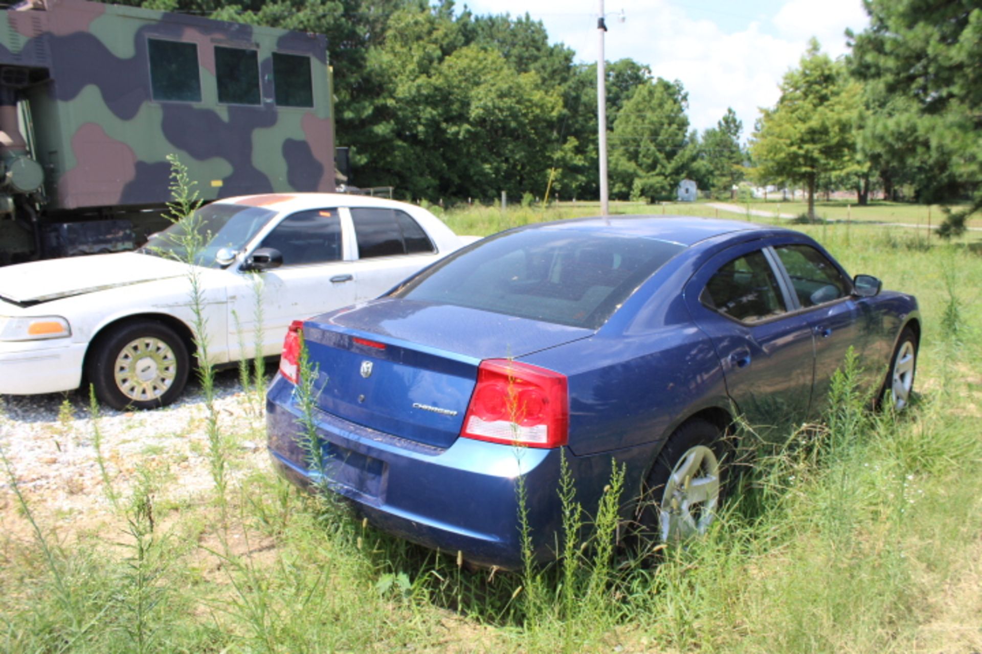 2009 DODGE CHARGER, HAS A FEW ISSUES, 95,075 MILES. - Image 3 of 4