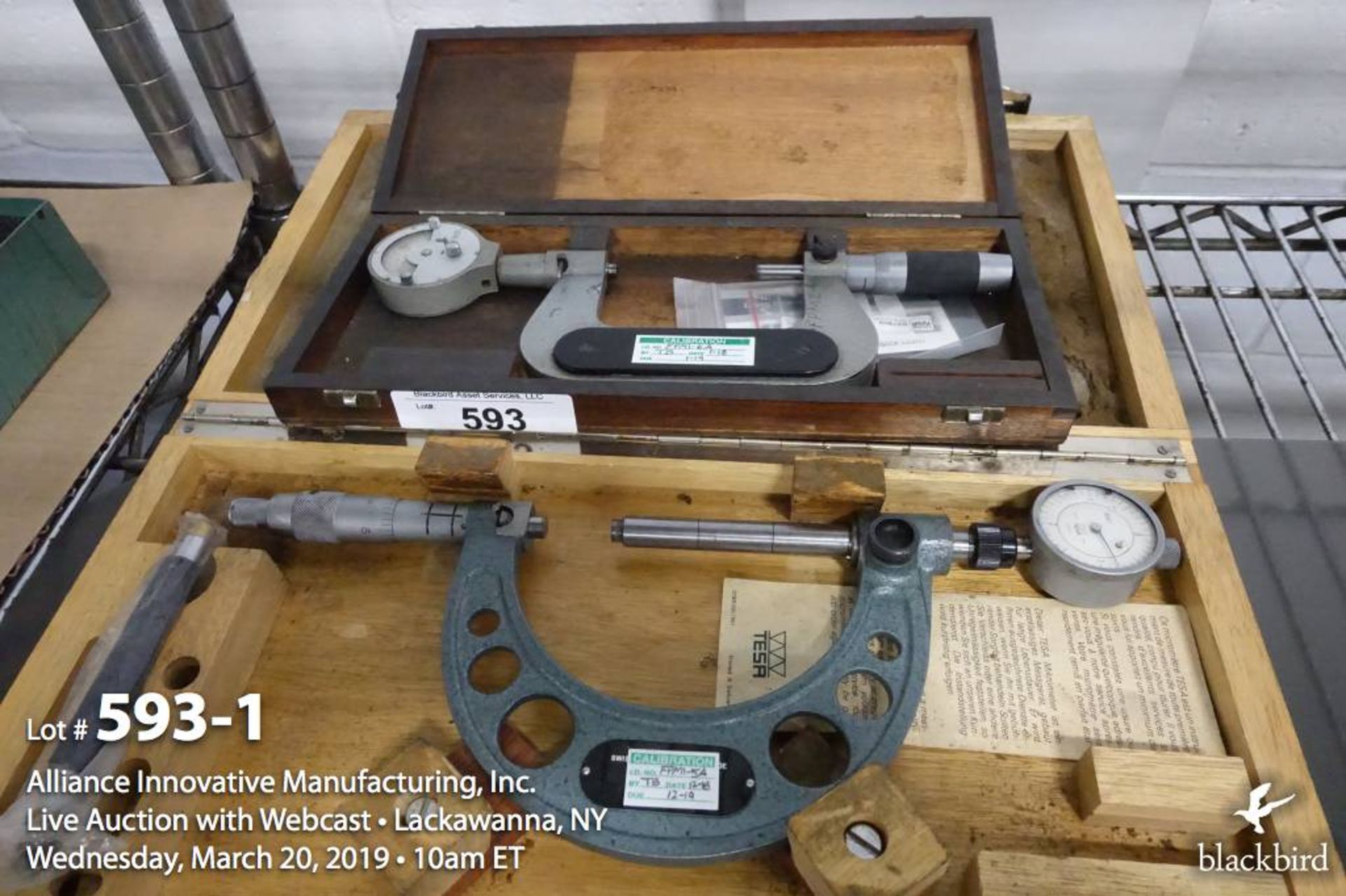 2 Indicating micrometers