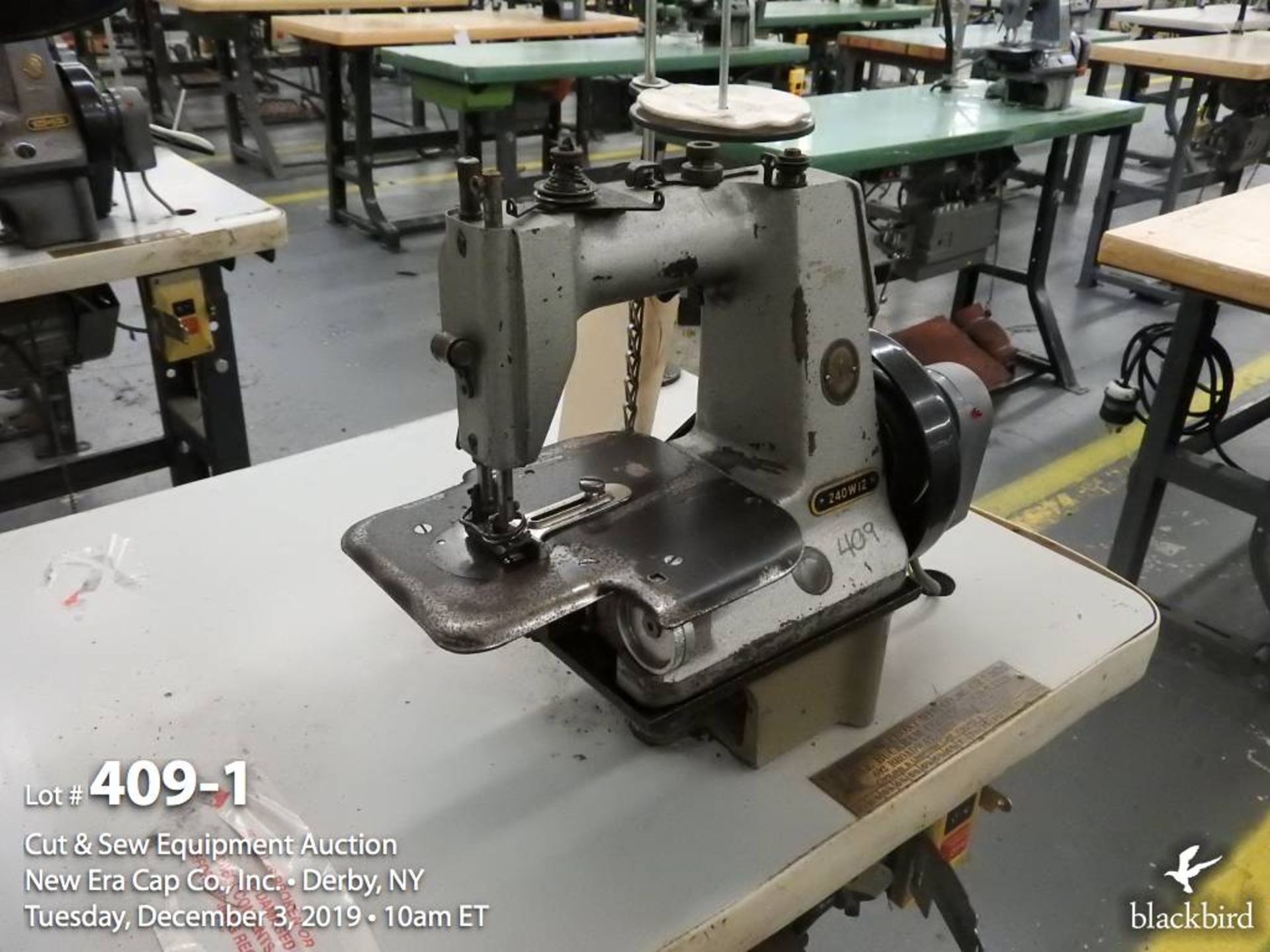 Singer 240W12 Raised flat-bed single-needle chainstitch sewing machine