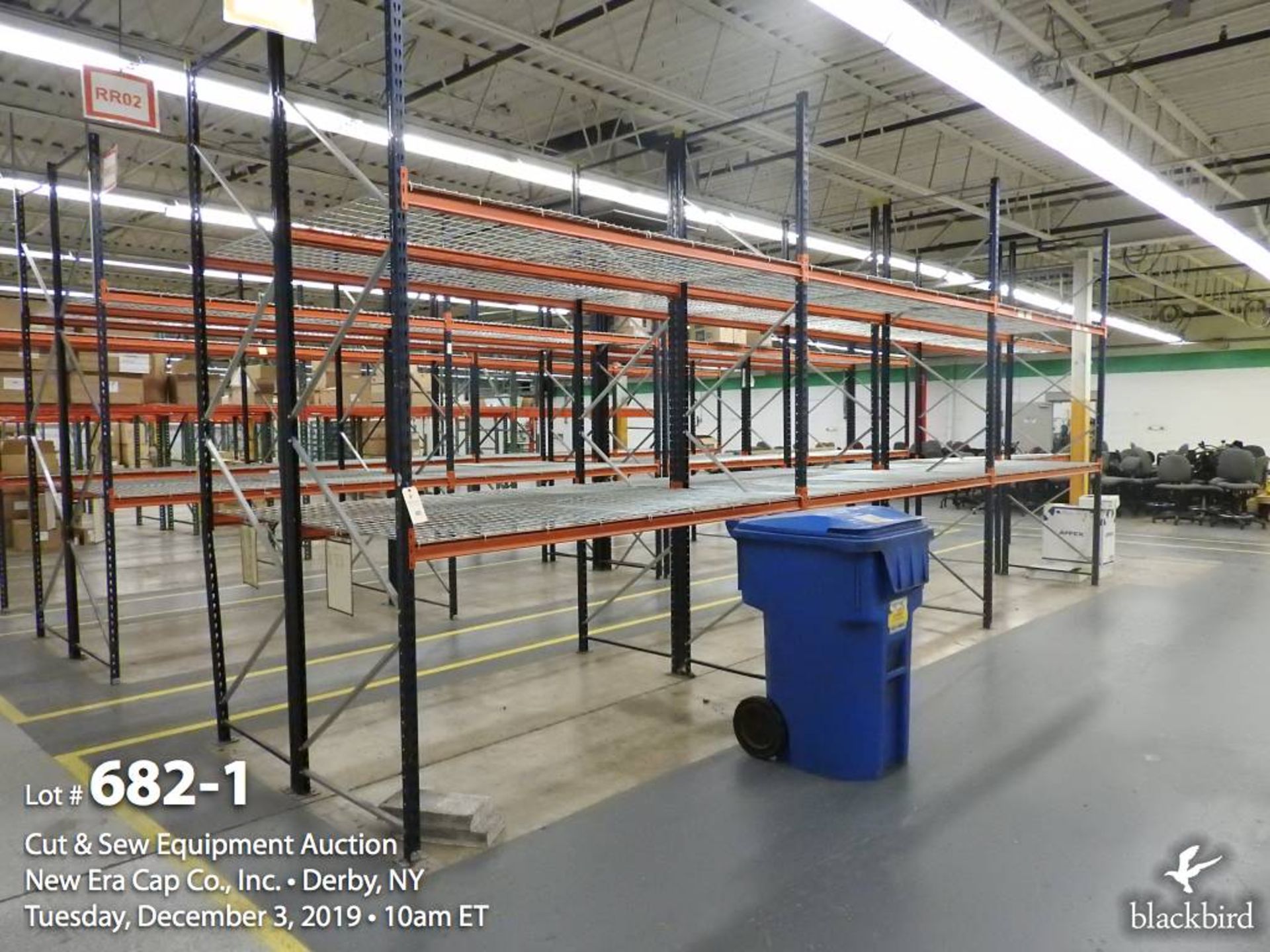 7 Sections pallet racking, 8' x 36" x 11' with wire shelves, bid per section - 7x the money