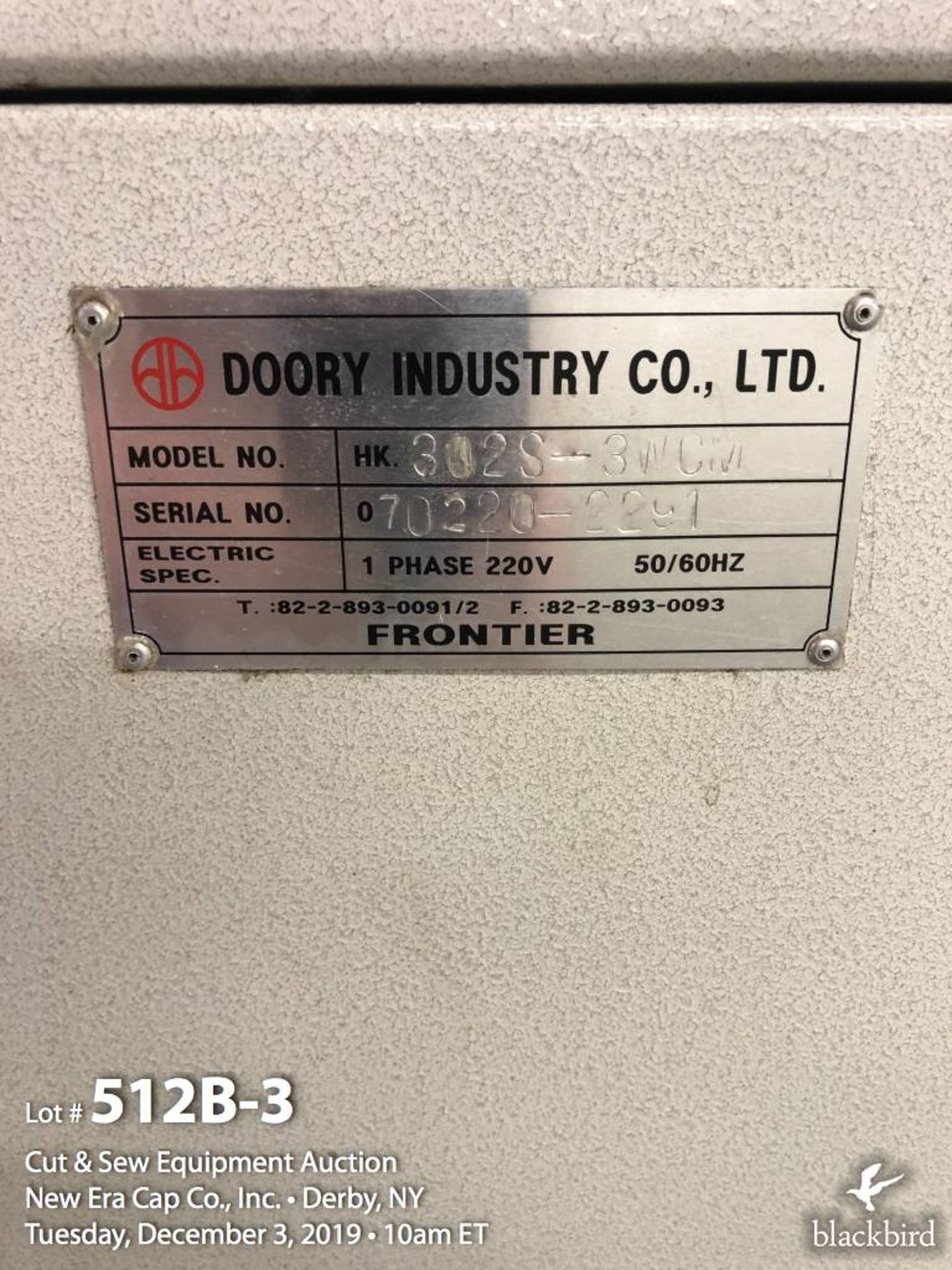 Doory HK302S-3W-NALGAE Three station cap ironing / blocking machine - Image 3 of 3
